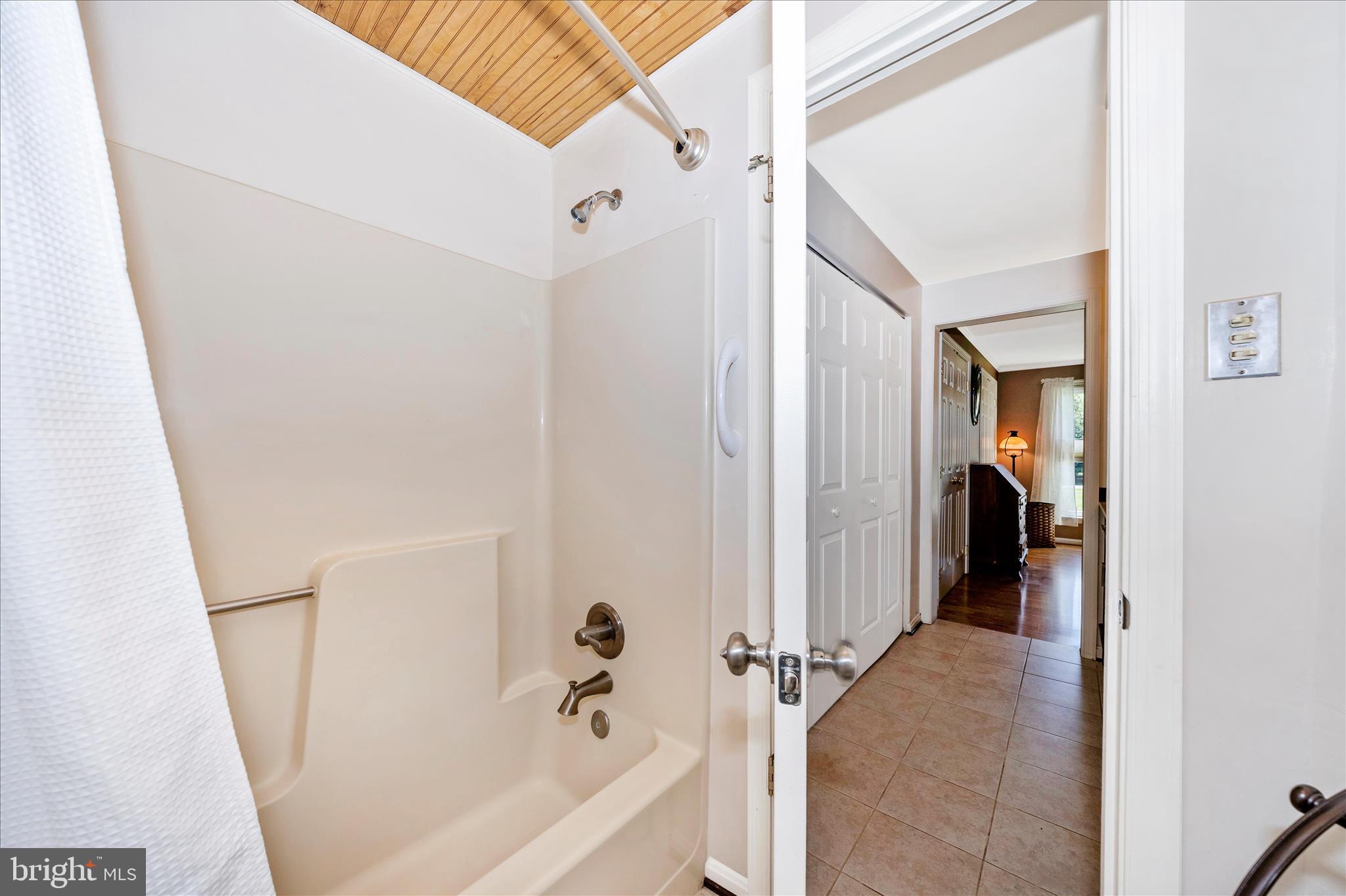 NEW DESIGN ACRES - Residential