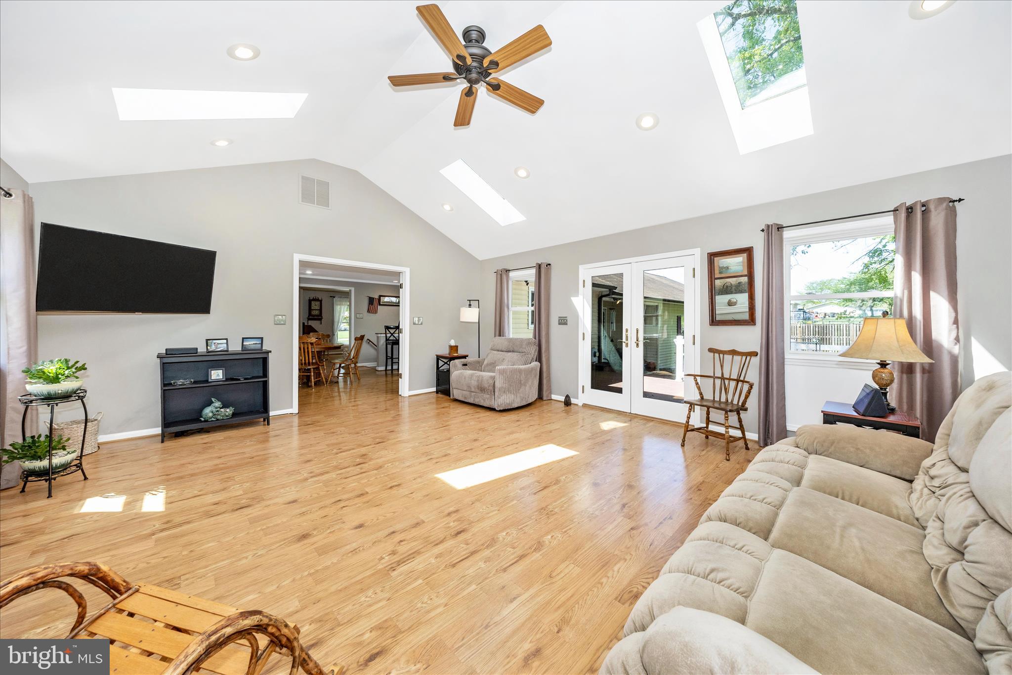 NEW DESIGN ACRES - Residential