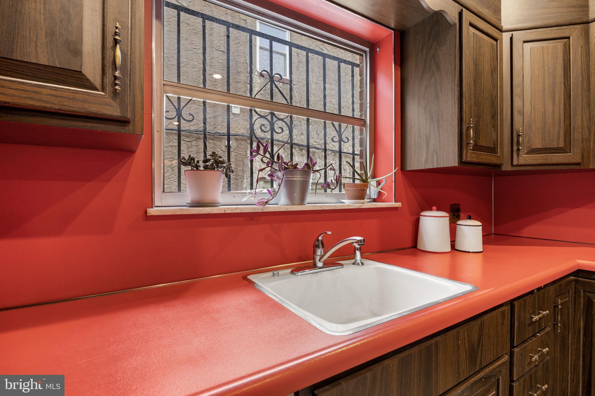 LOWER MOYAMENSING - Residential