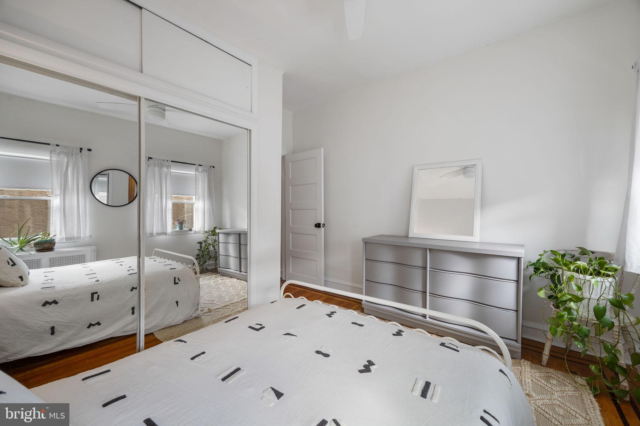 LOWER MOYAMENSING - Residential