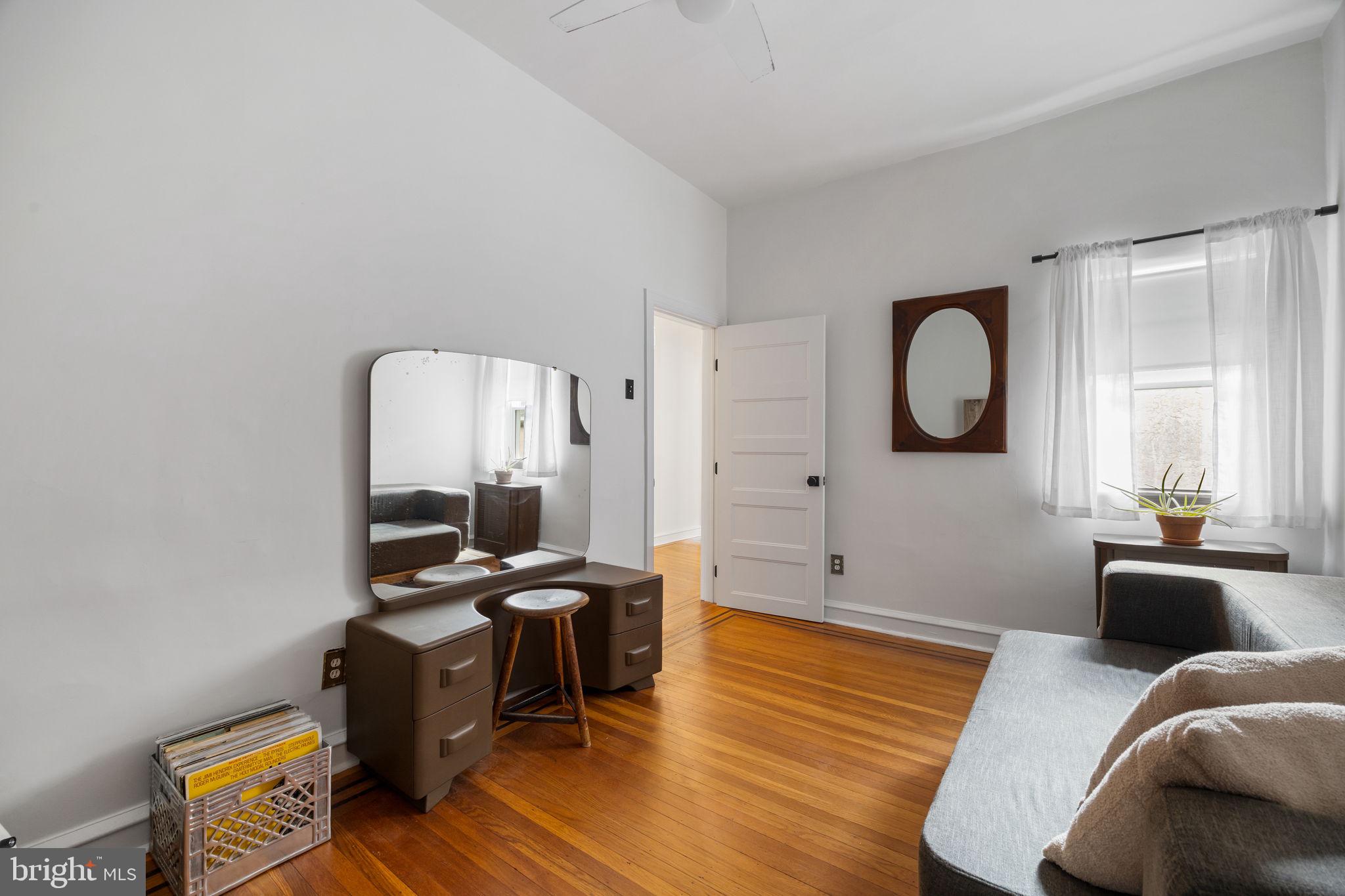 LOWER MOYAMENSING - Residential