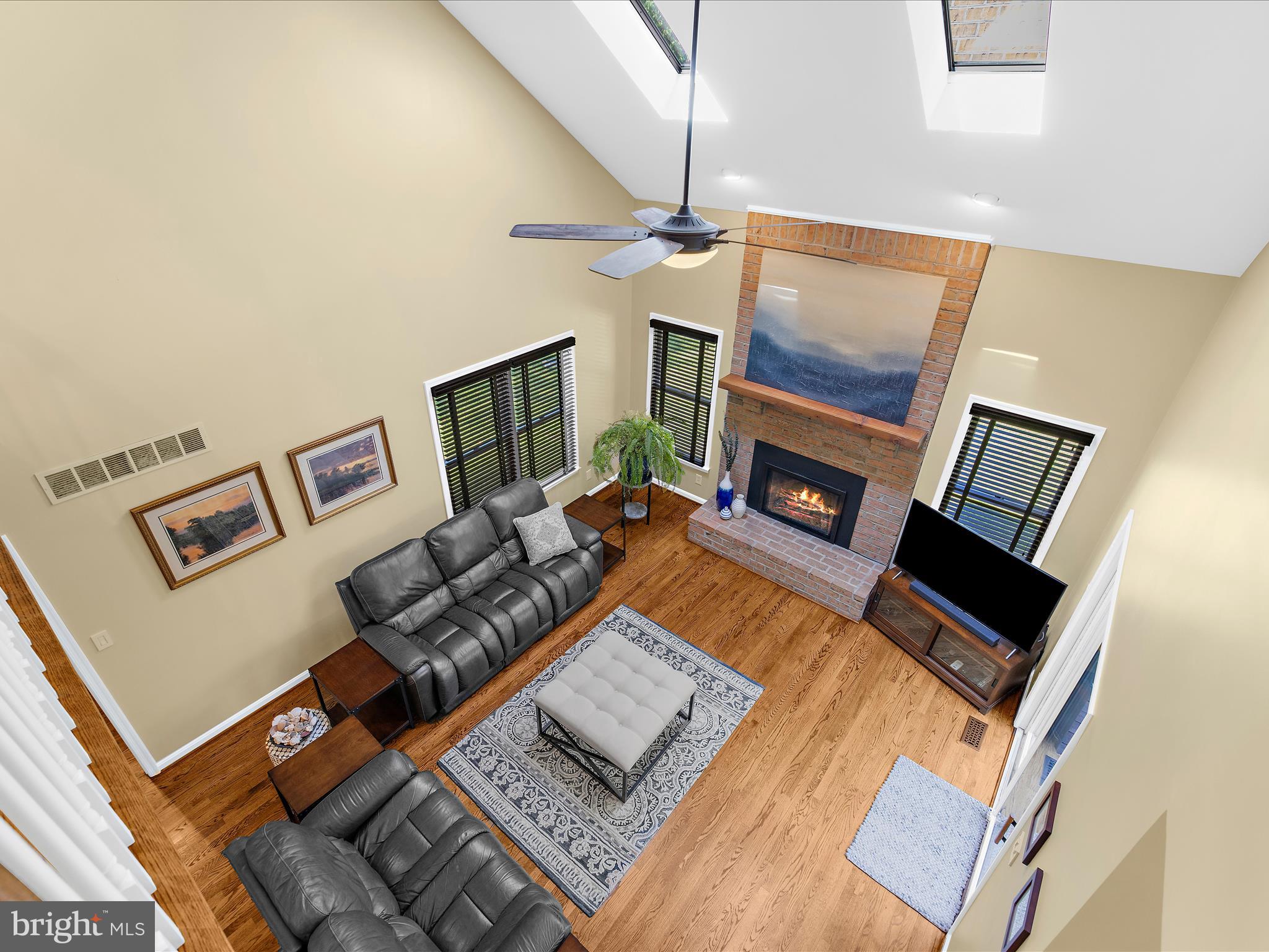 QUEEN ANNE ESTATES - Residential