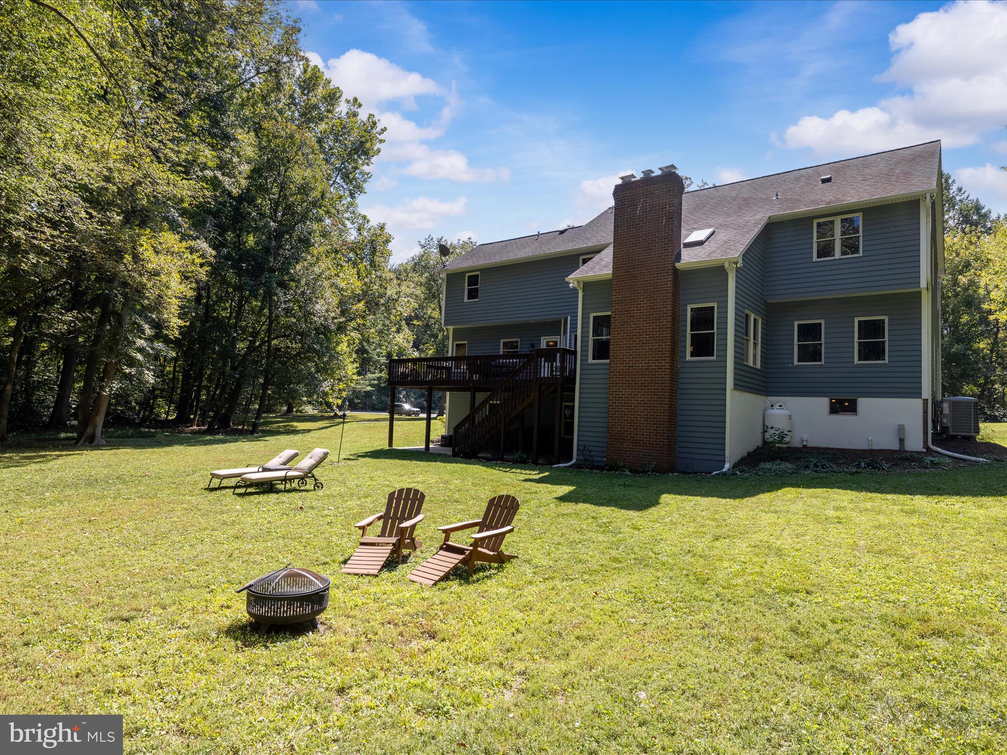 QUEEN ANNE ESTATES - Residential