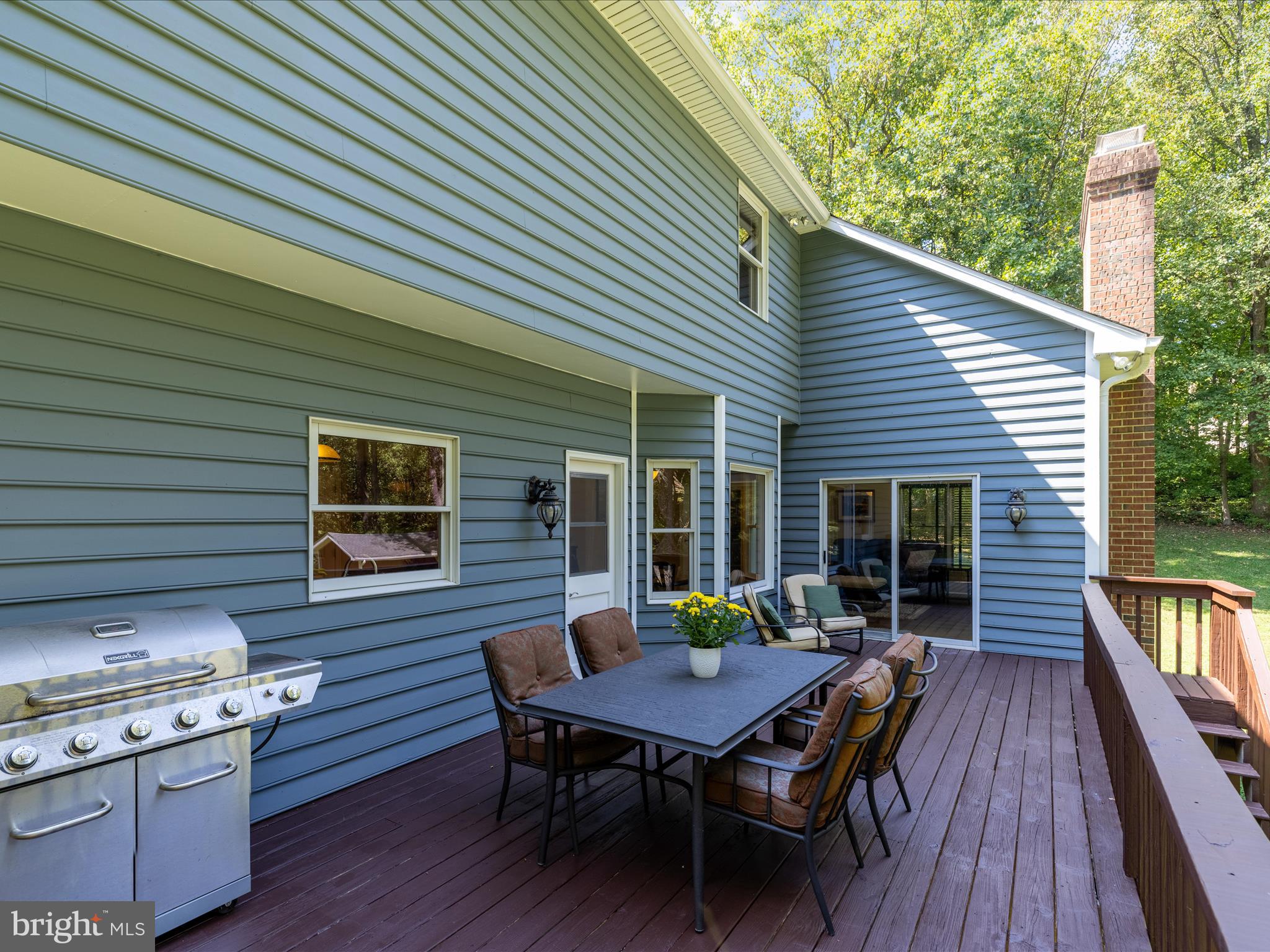 QUEEN ANNE ESTATES - Residential