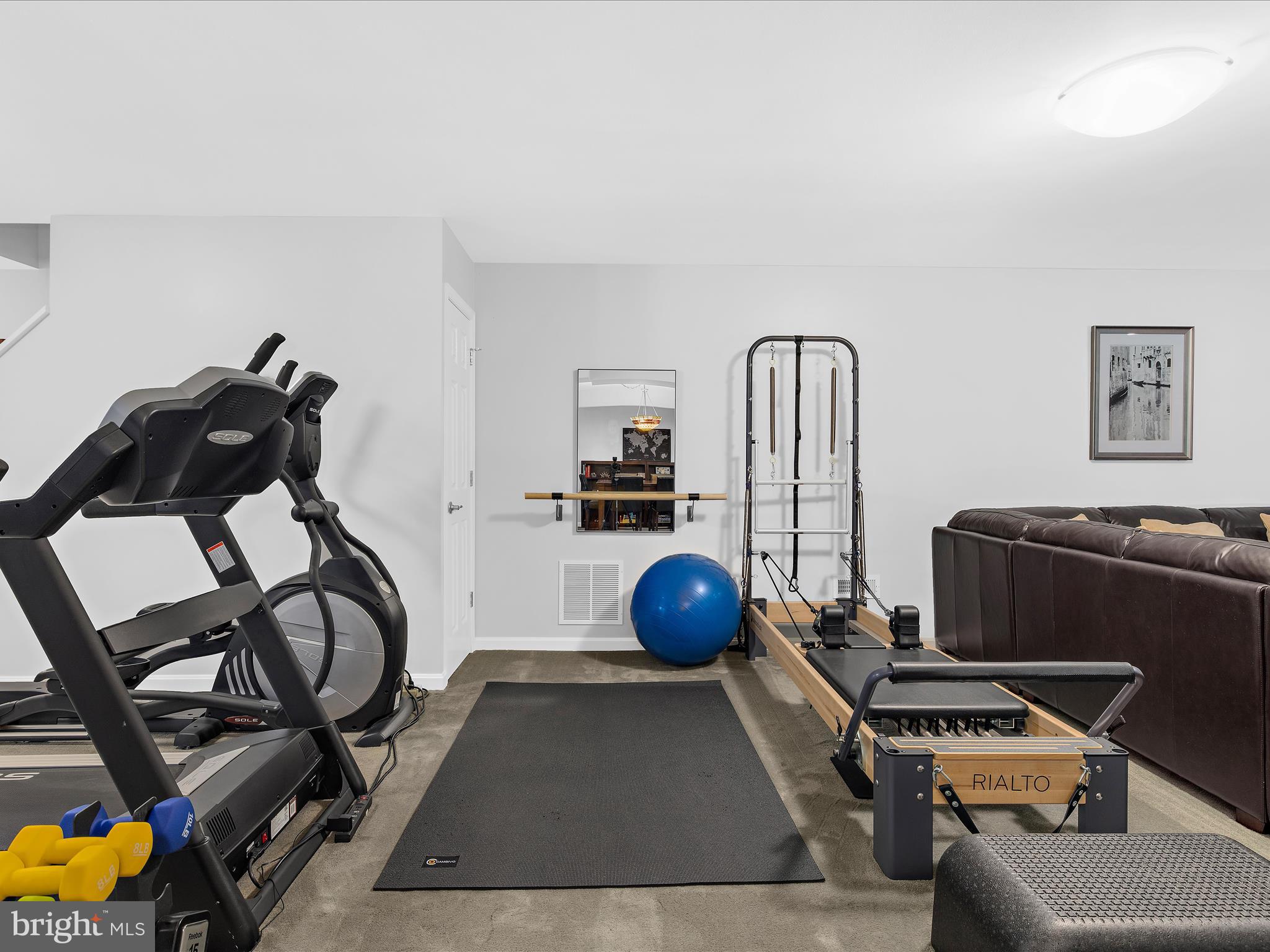 QUEEN ANNE ESTATES - Residential