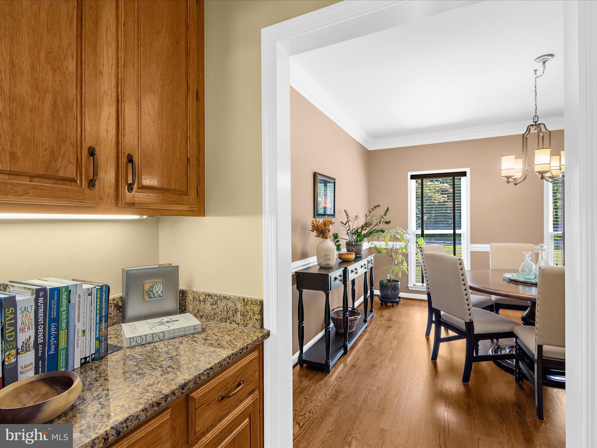 QUEEN ANNE ESTATES - Residential