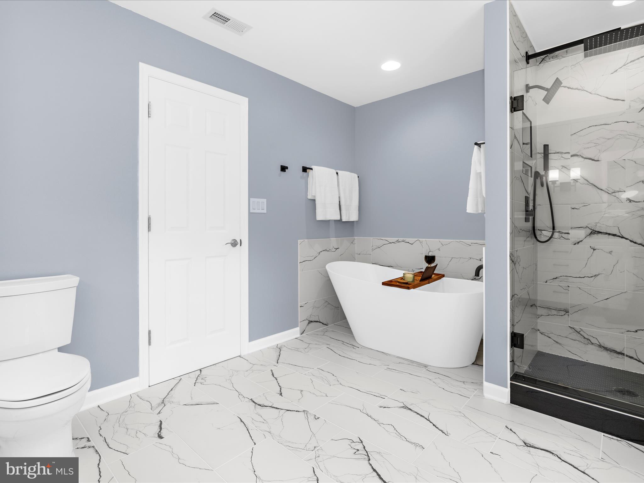 QUEEN ANNE ESTATES - Residential