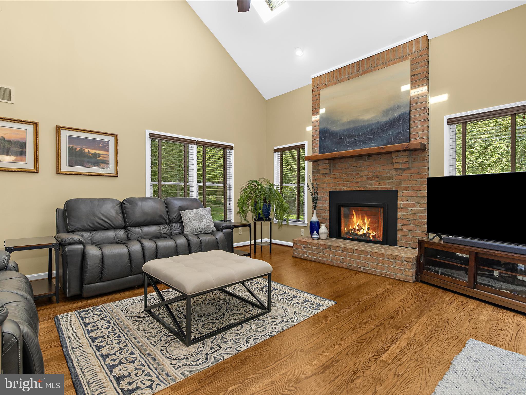 QUEEN ANNE ESTATES - Residential