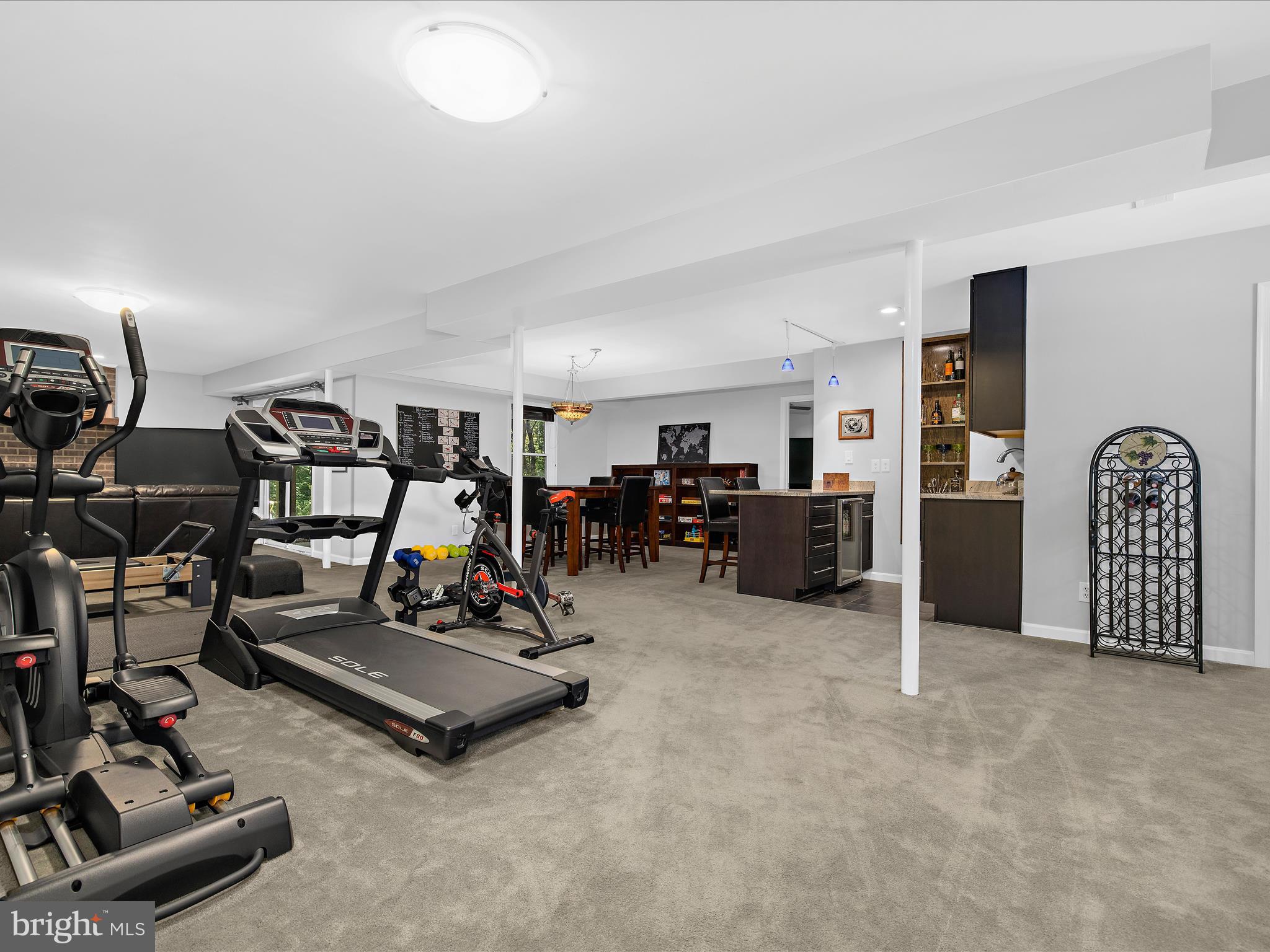 QUEEN ANNE ESTATES - Residential