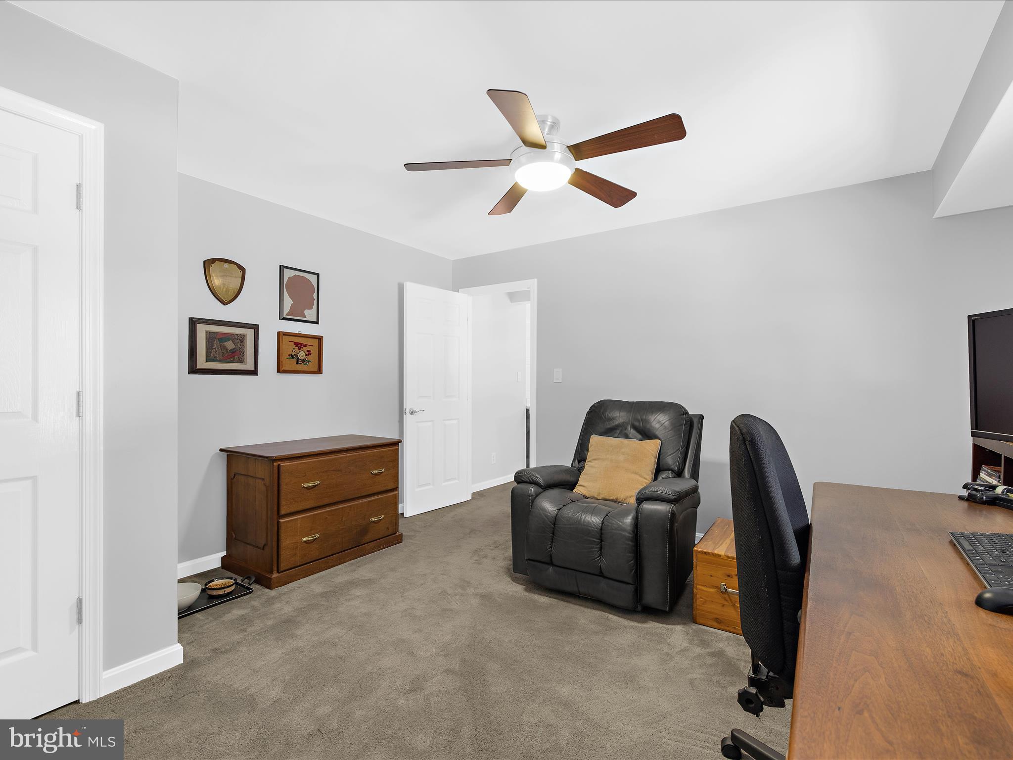 QUEEN ANNE ESTATES - Residential