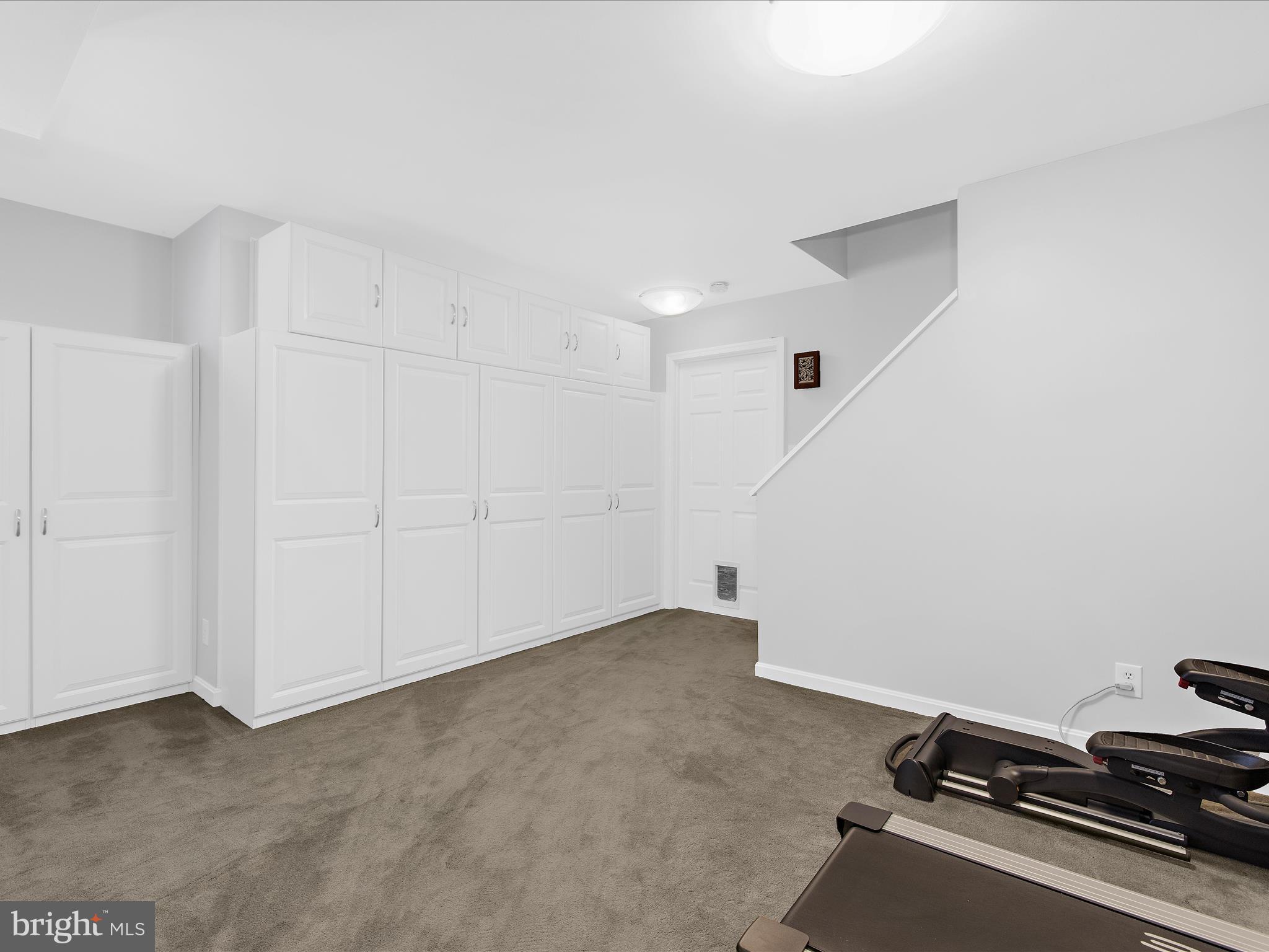 QUEEN ANNE ESTATES - Residential