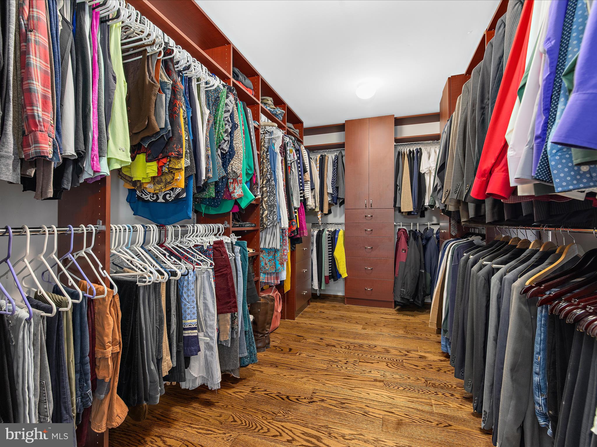 QUEEN ANNE ESTATES - Residential