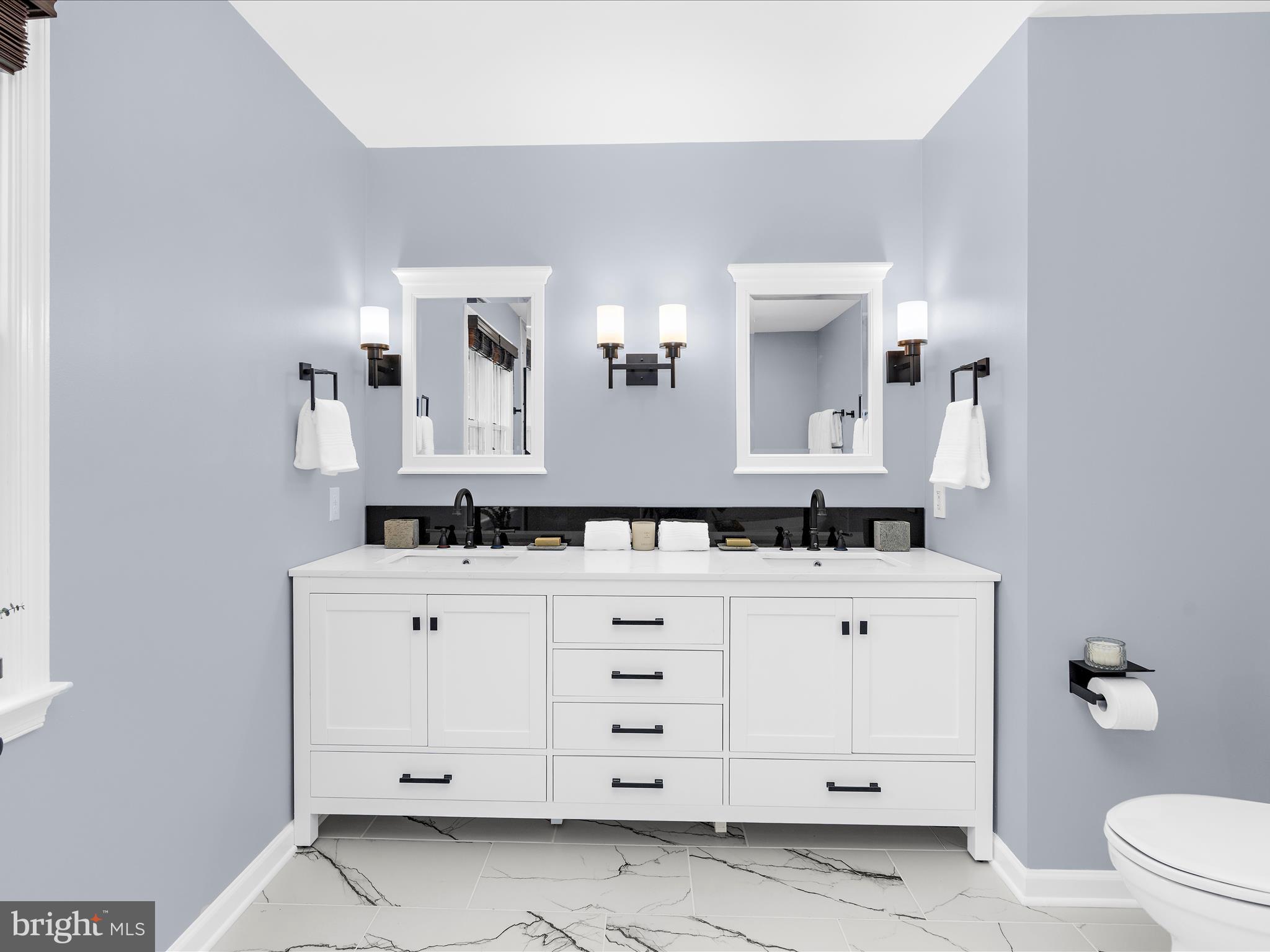 QUEEN ANNE ESTATES - Residential