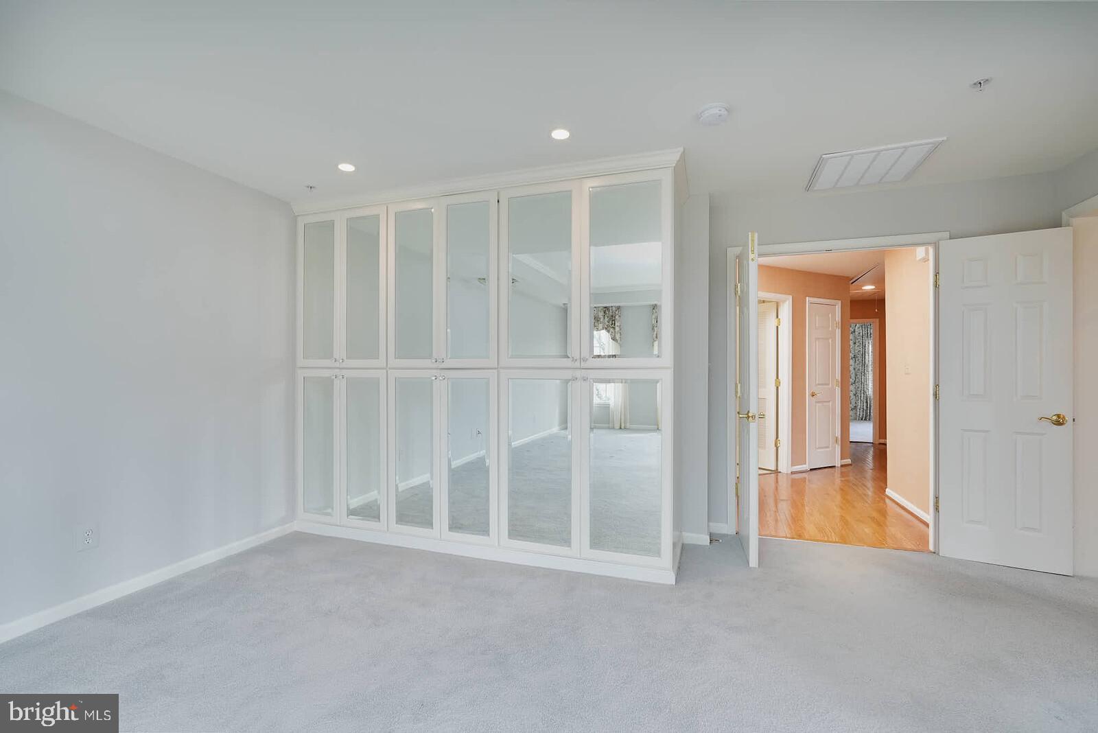 FALLSGROVE - Residential