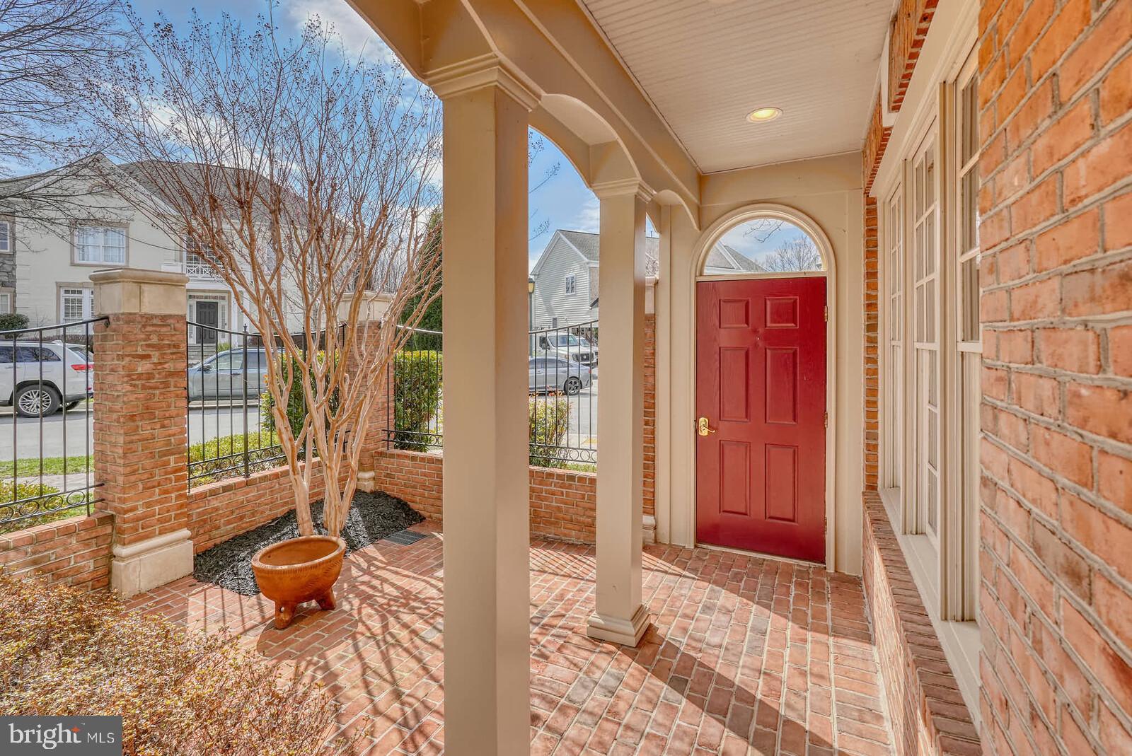 FALLSGROVE - Residential