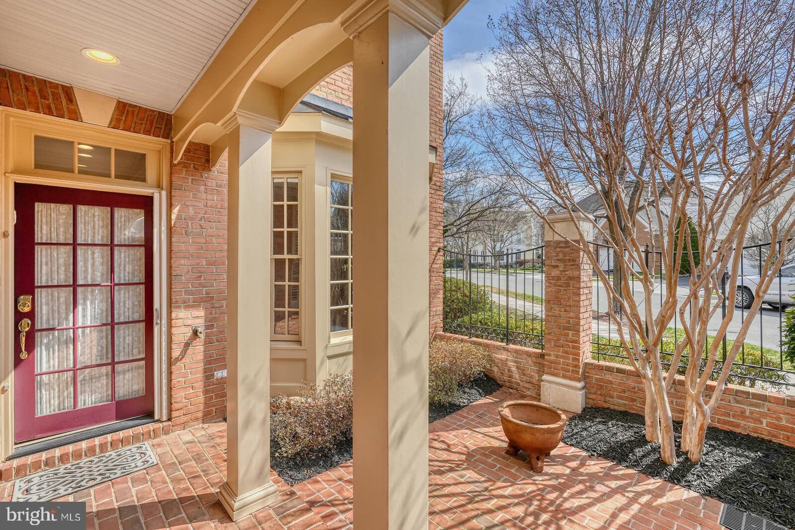 FALLSGROVE - Residential