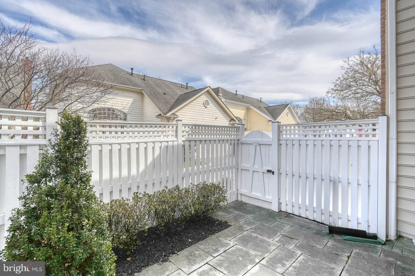 FALLSGROVE - Residential