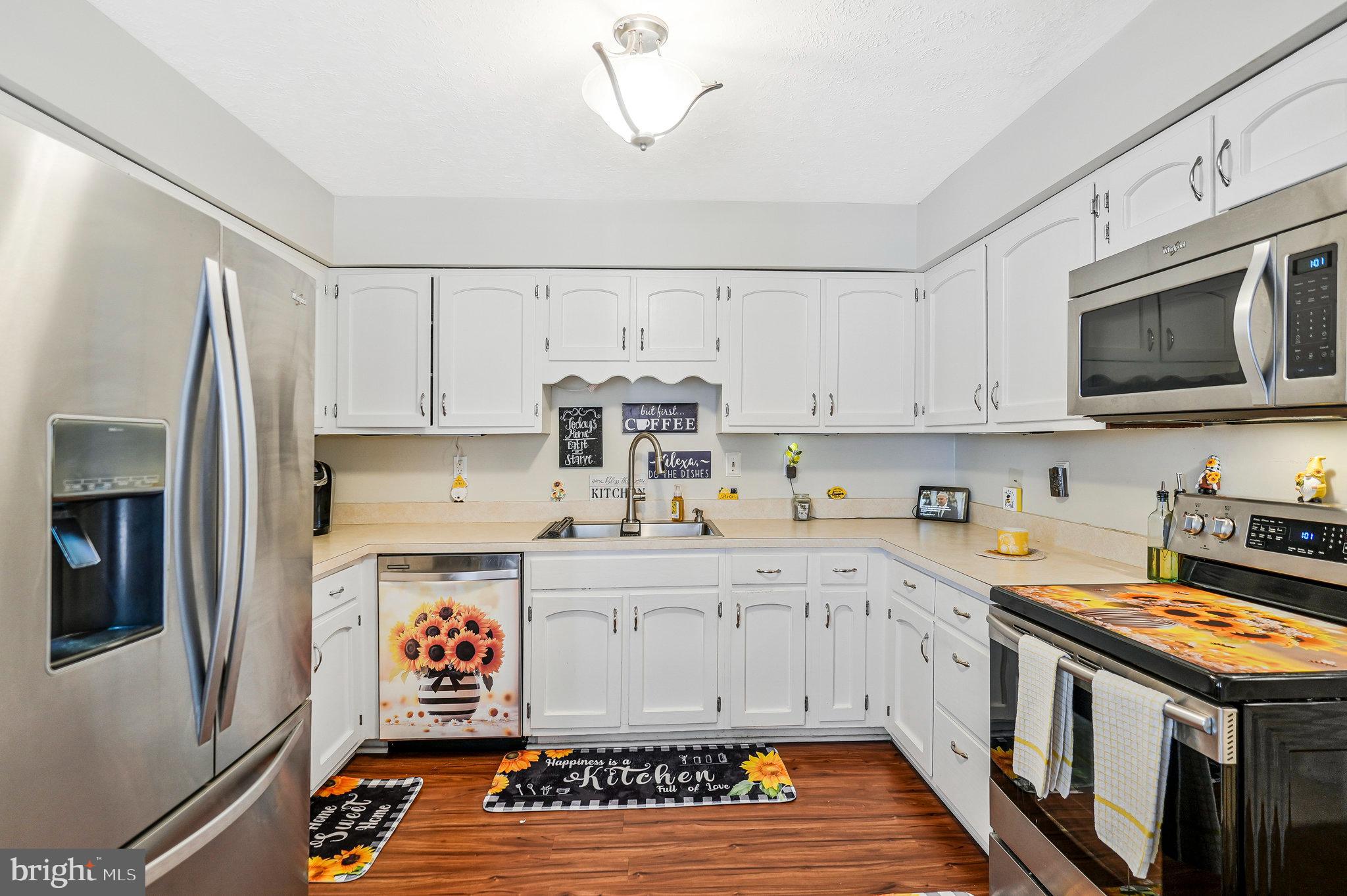 ROBIE MANOR SUB - Residential