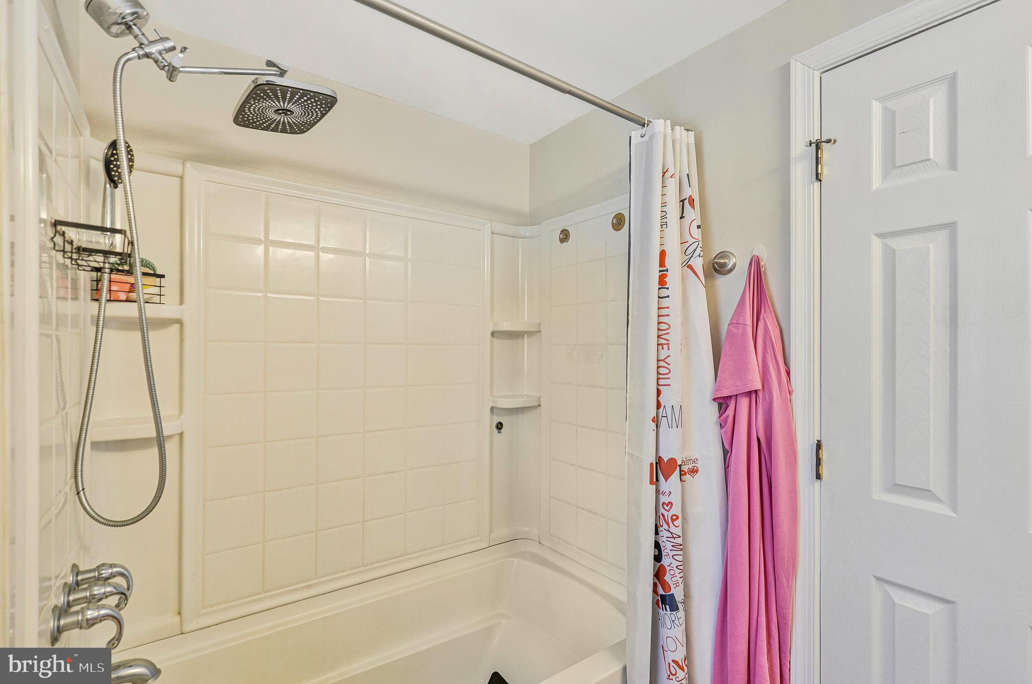 ROBIE MANOR SUB - Residential