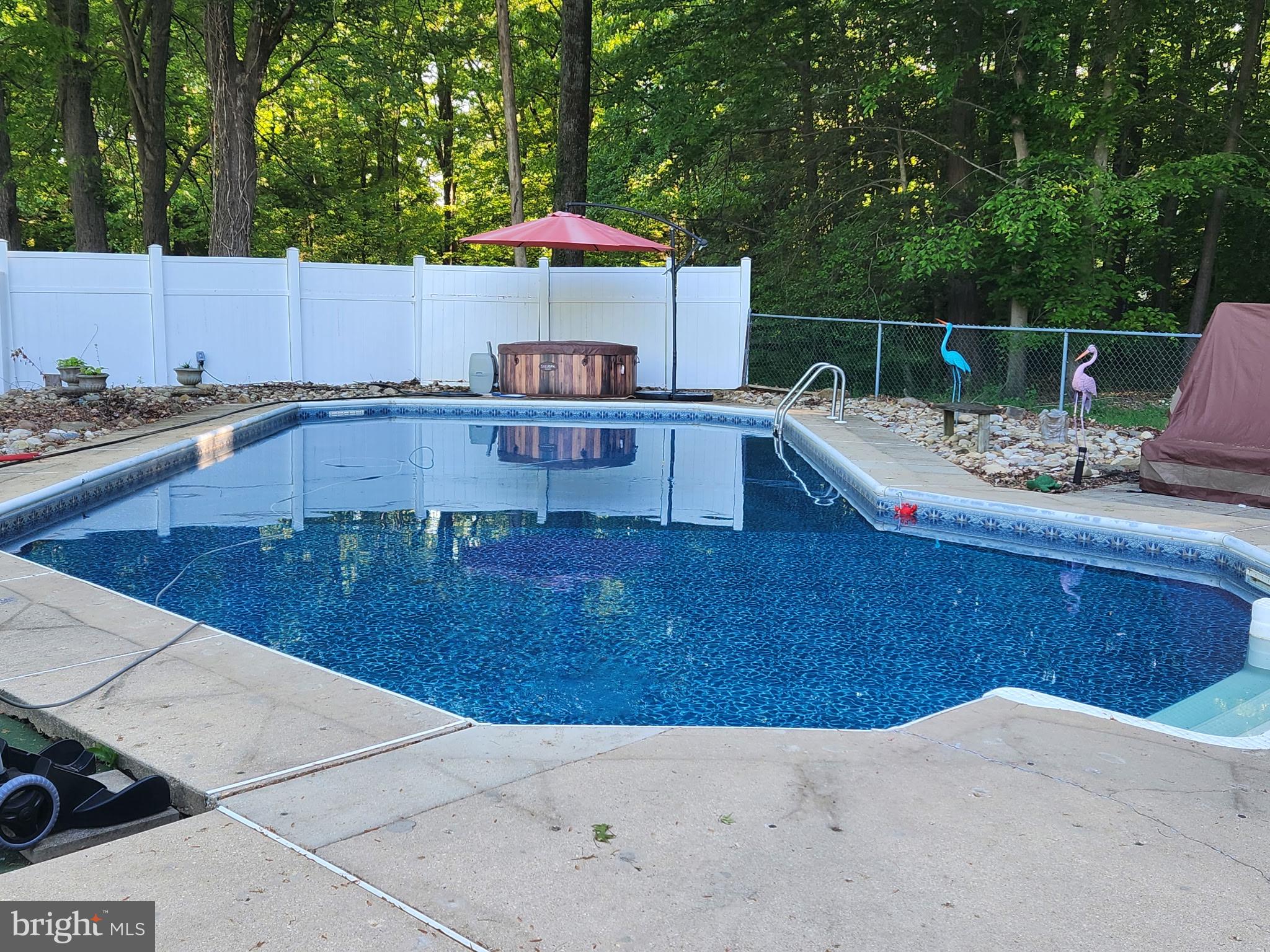 ROBIE MANOR SUB - Residential