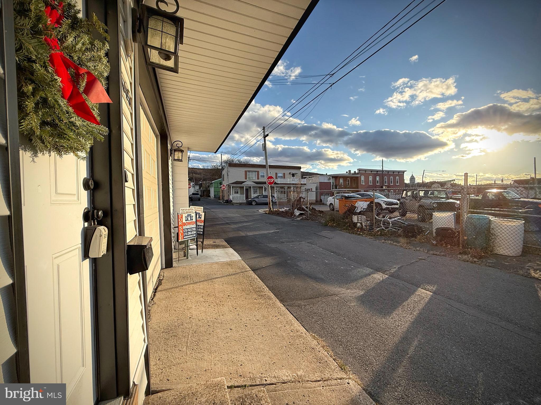 MOUNT CARMEL - Residential