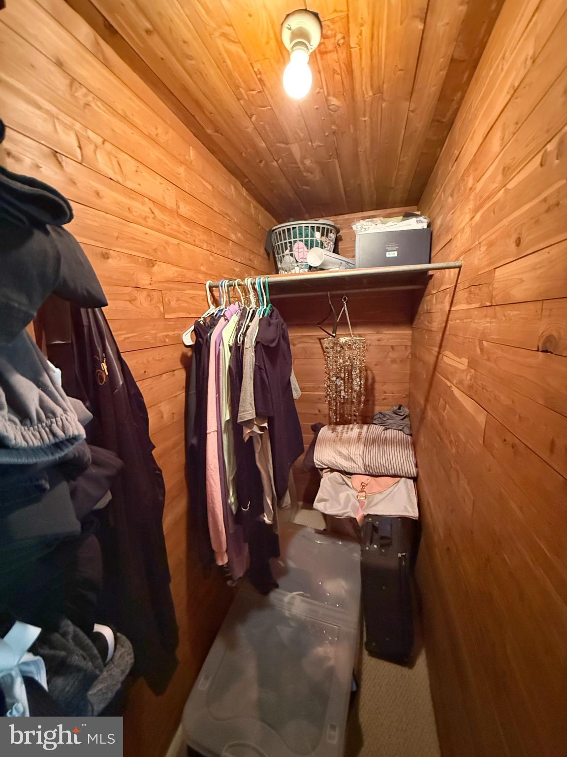 MOUNT CARMEL - Residential