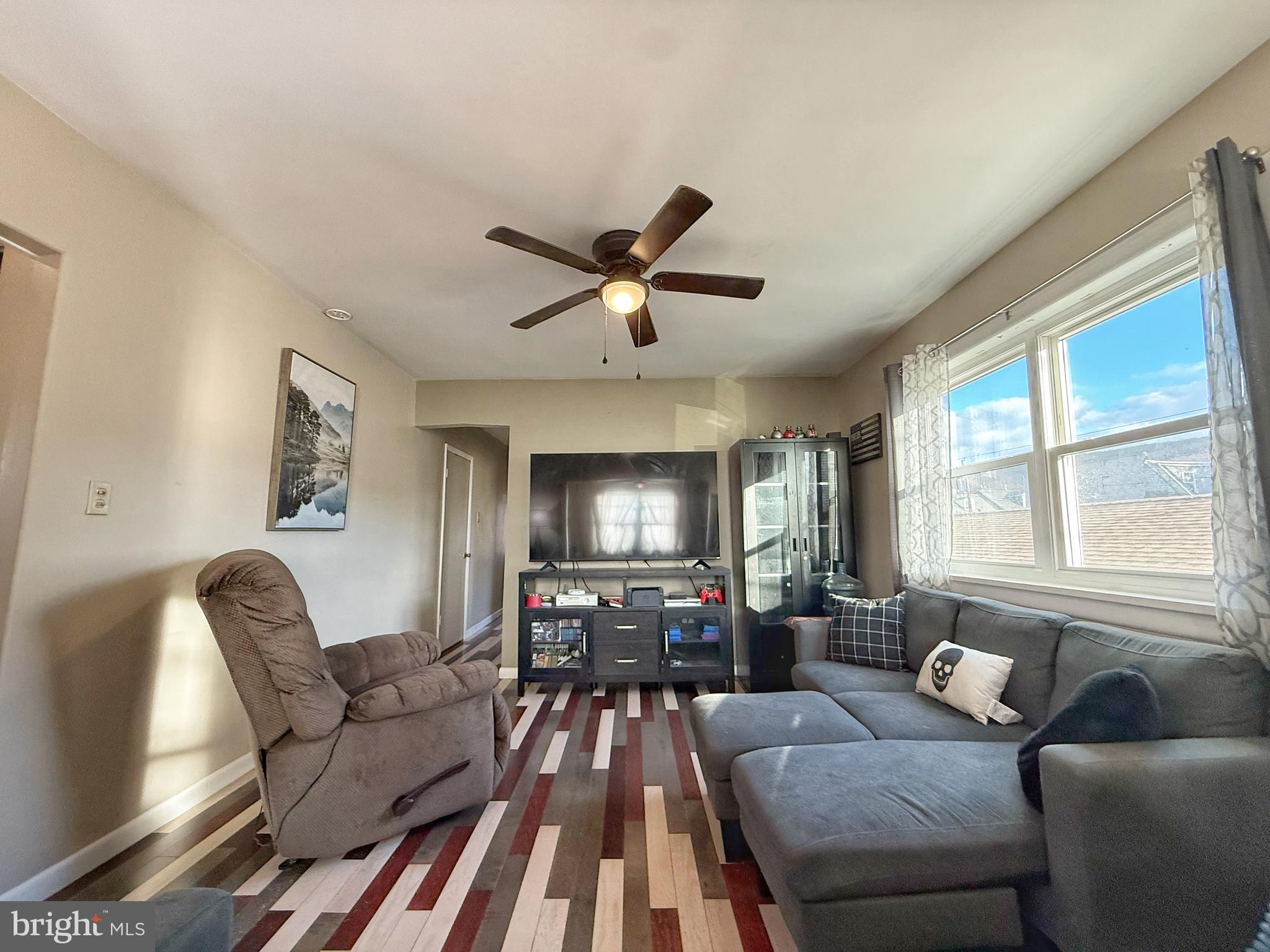 MOUNT CARMEL - Residential