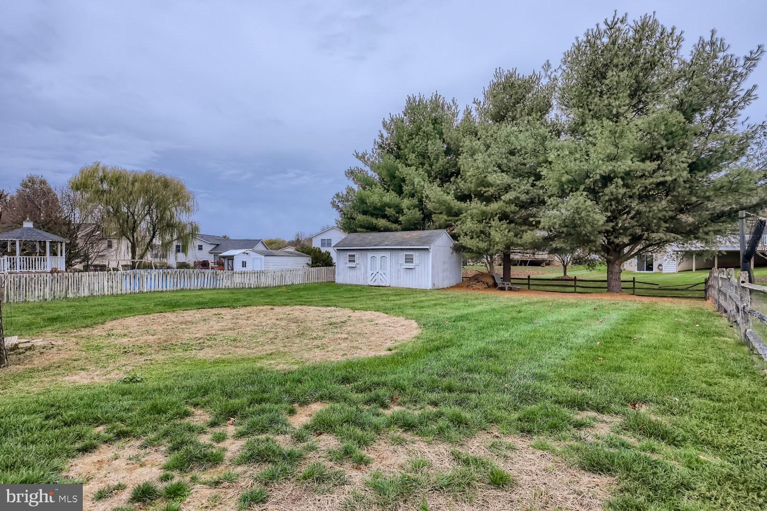 AUTUMN RIDGE - Residential