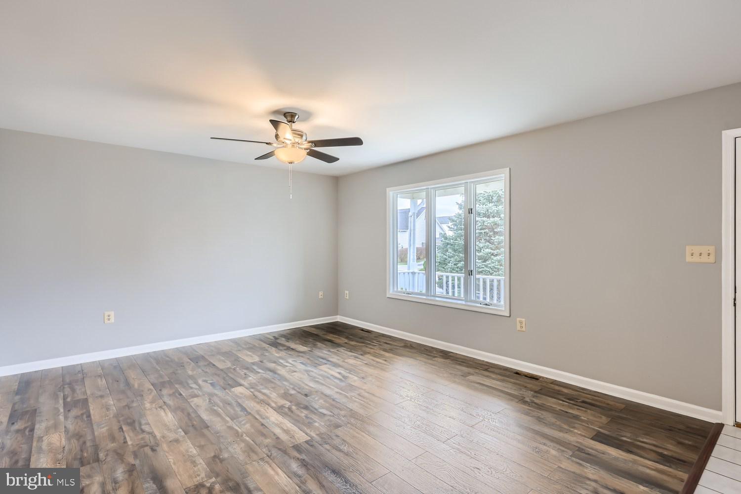 AUTUMN RIDGE - Residential