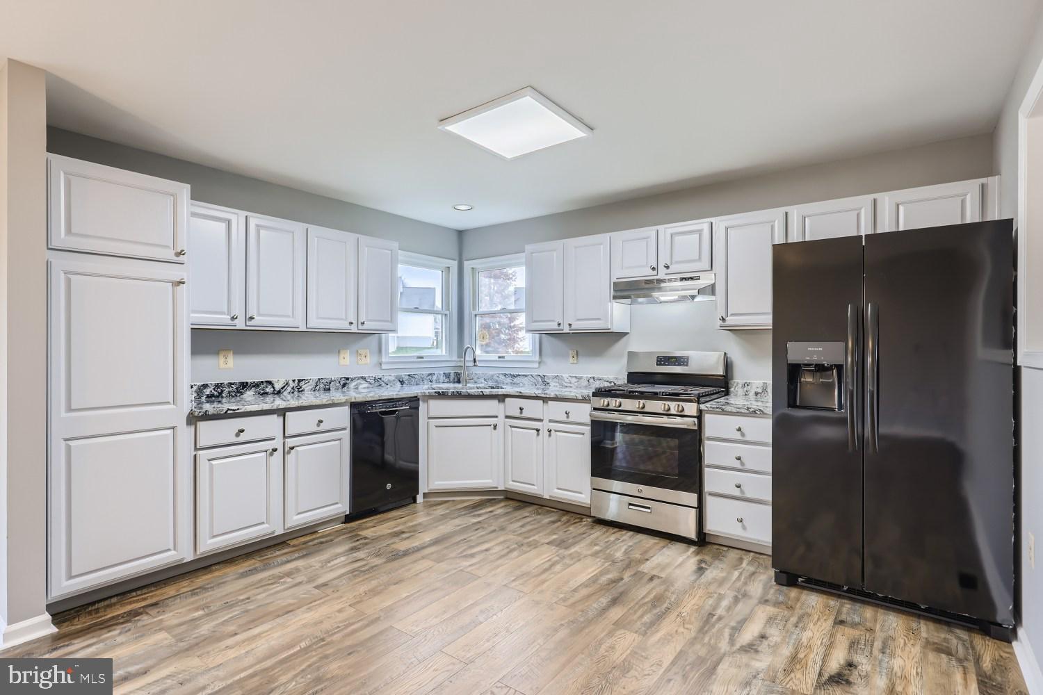 AUTUMN RIDGE - Residential