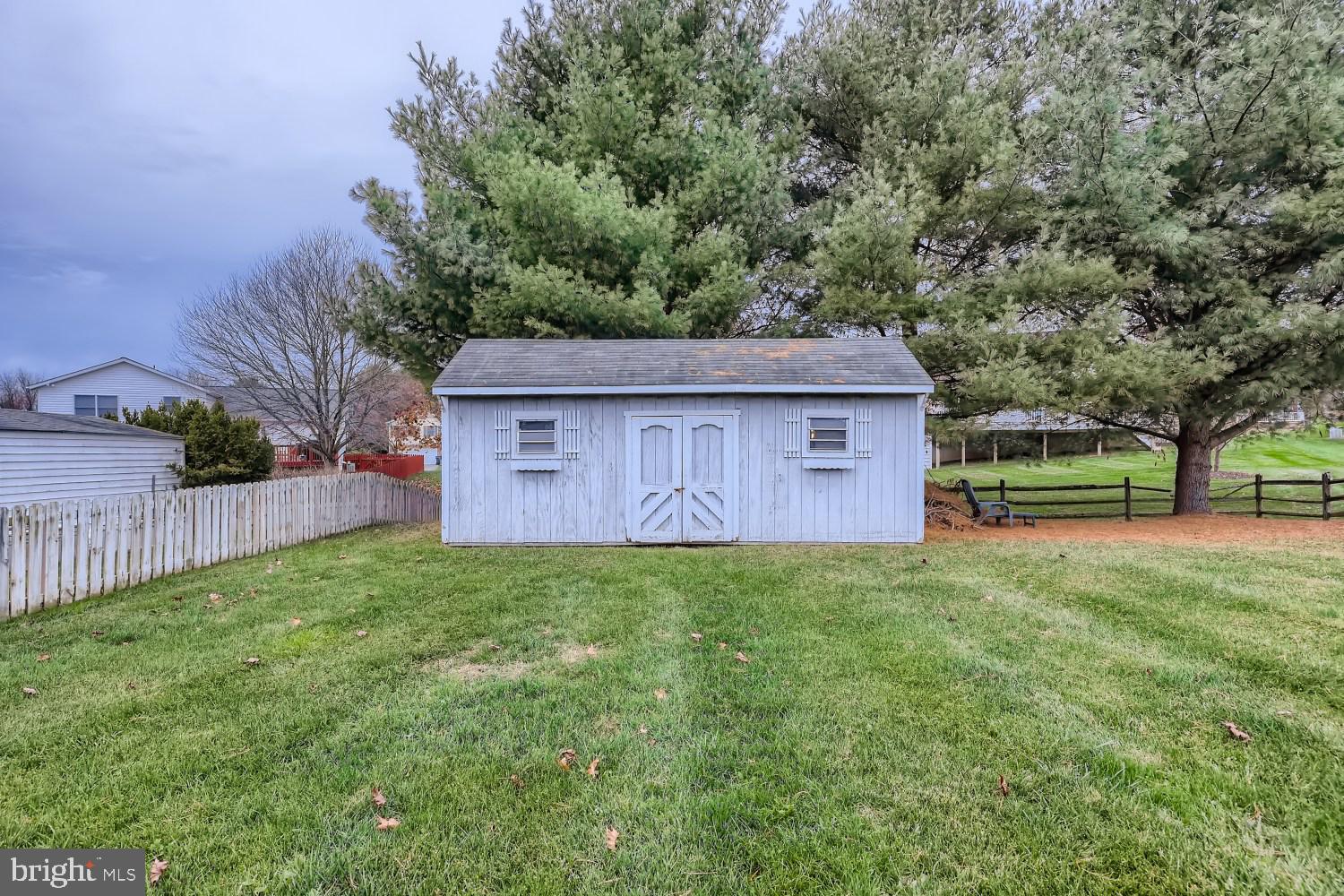 AUTUMN RIDGE - Residential