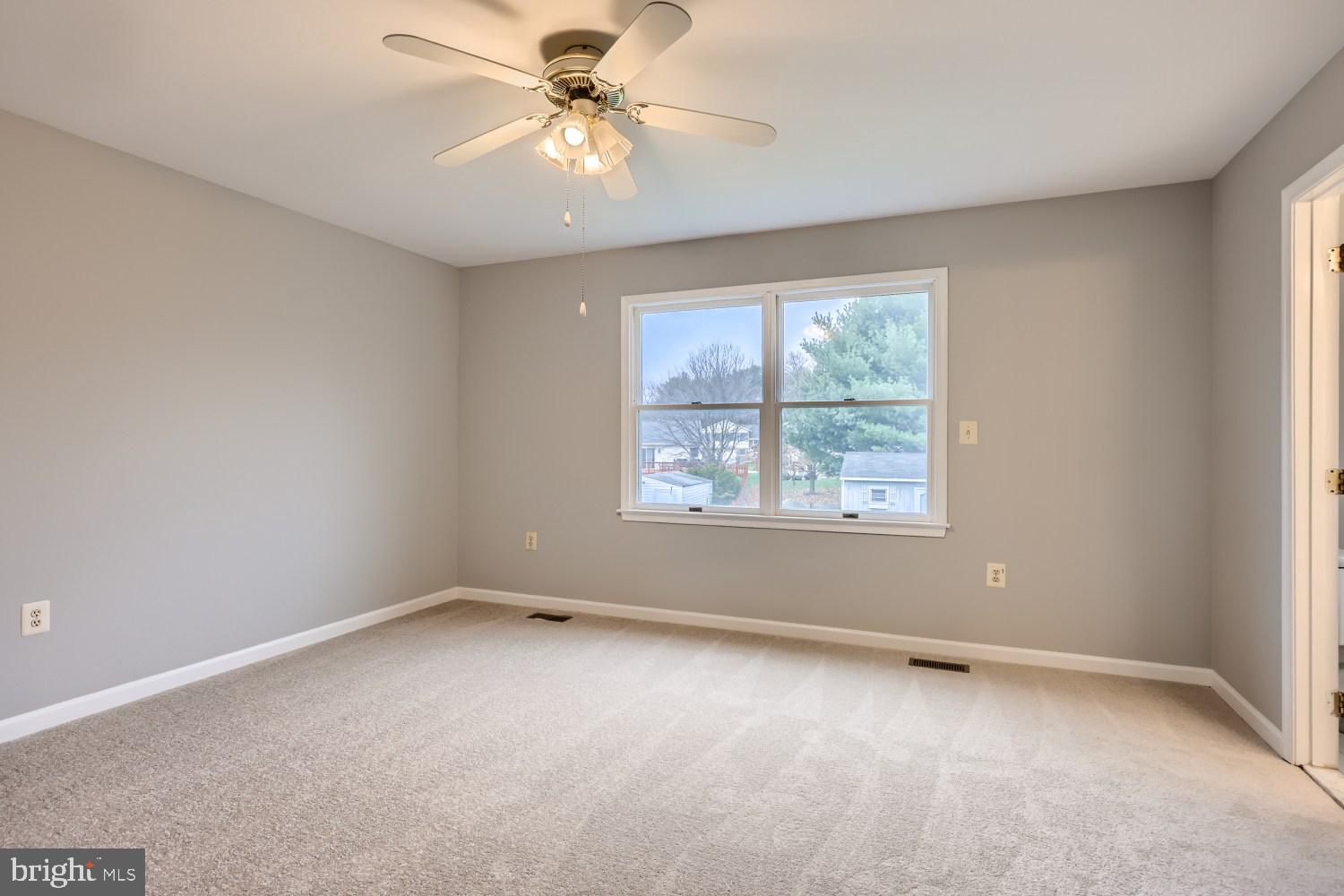 AUTUMN RIDGE - Residential