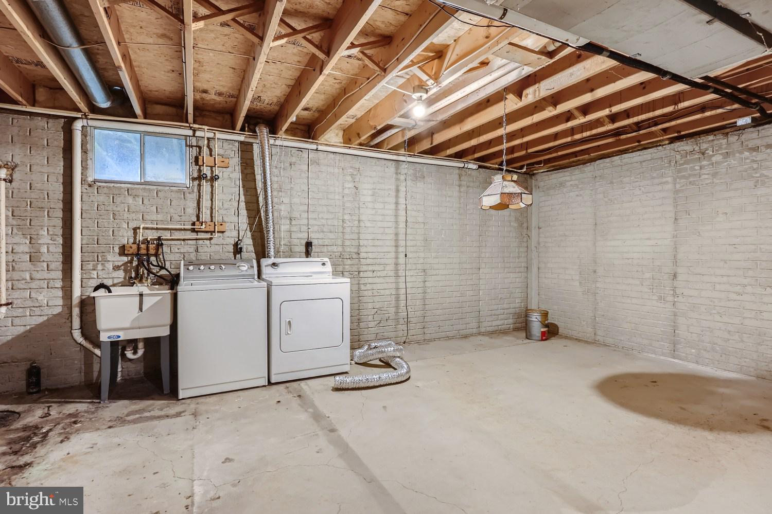 AUTUMN RIDGE - Residential