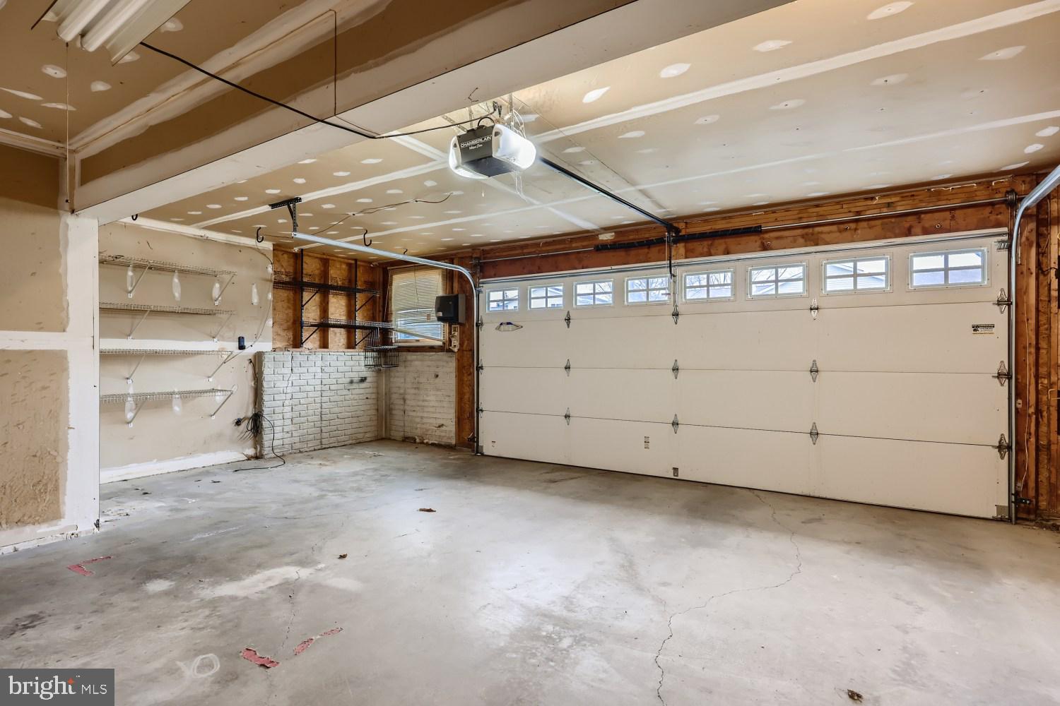 AUTUMN RIDGE - Residential