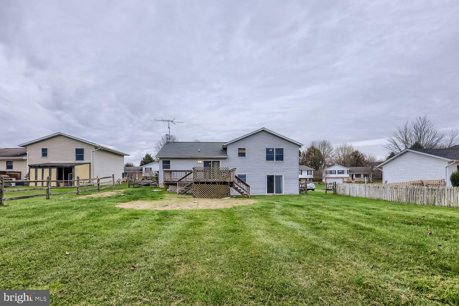 AUTUMN RIDGE - Residential