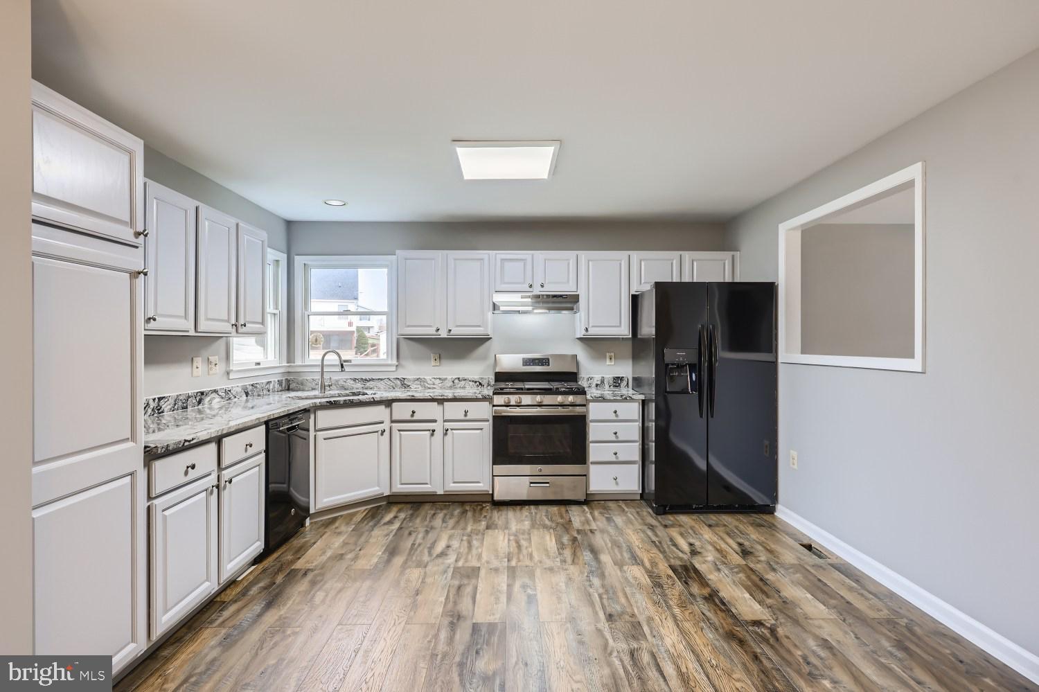 AUTUMN RIDGE - Residential