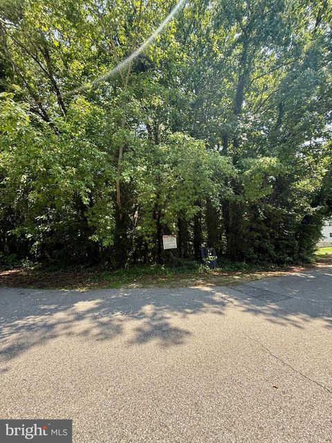 Vacant Land For Sale - 509 Overhill Drive<br/> EDGEWATER, MD 21037