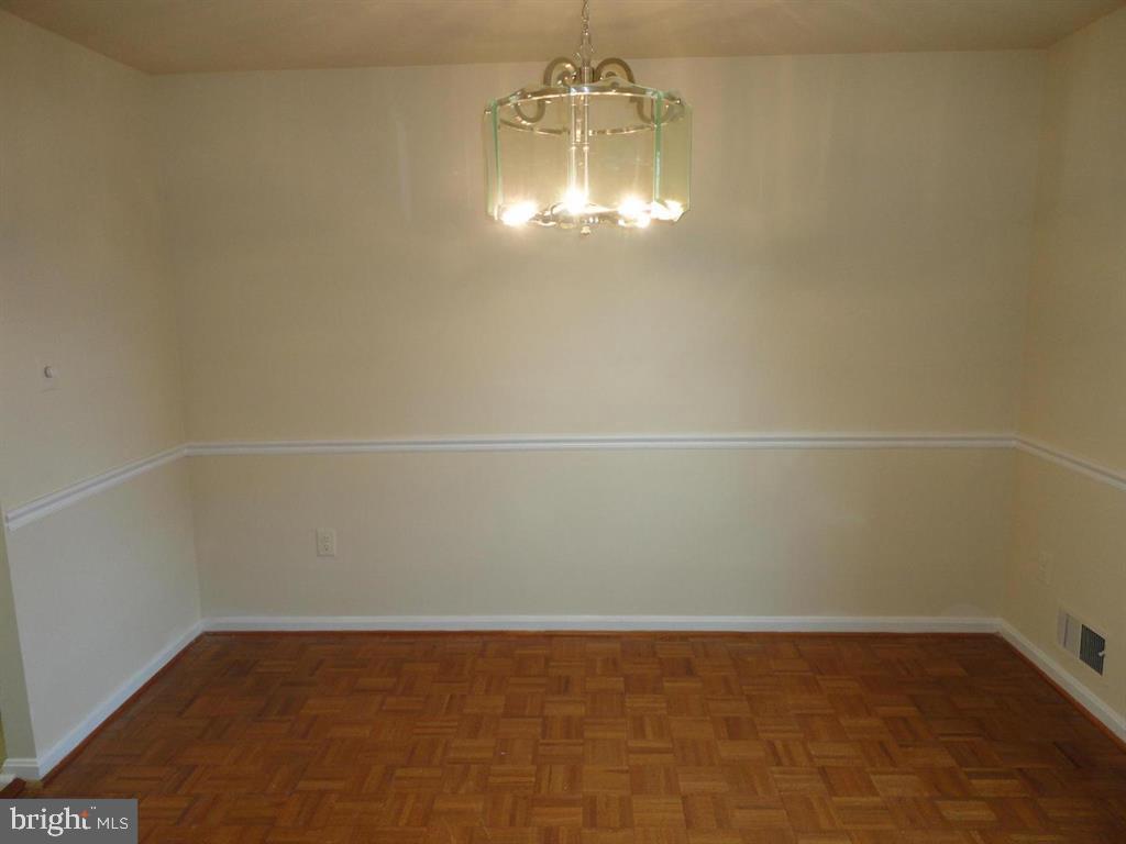 TOWNES OF ORANGE HUNT - Residential Lease