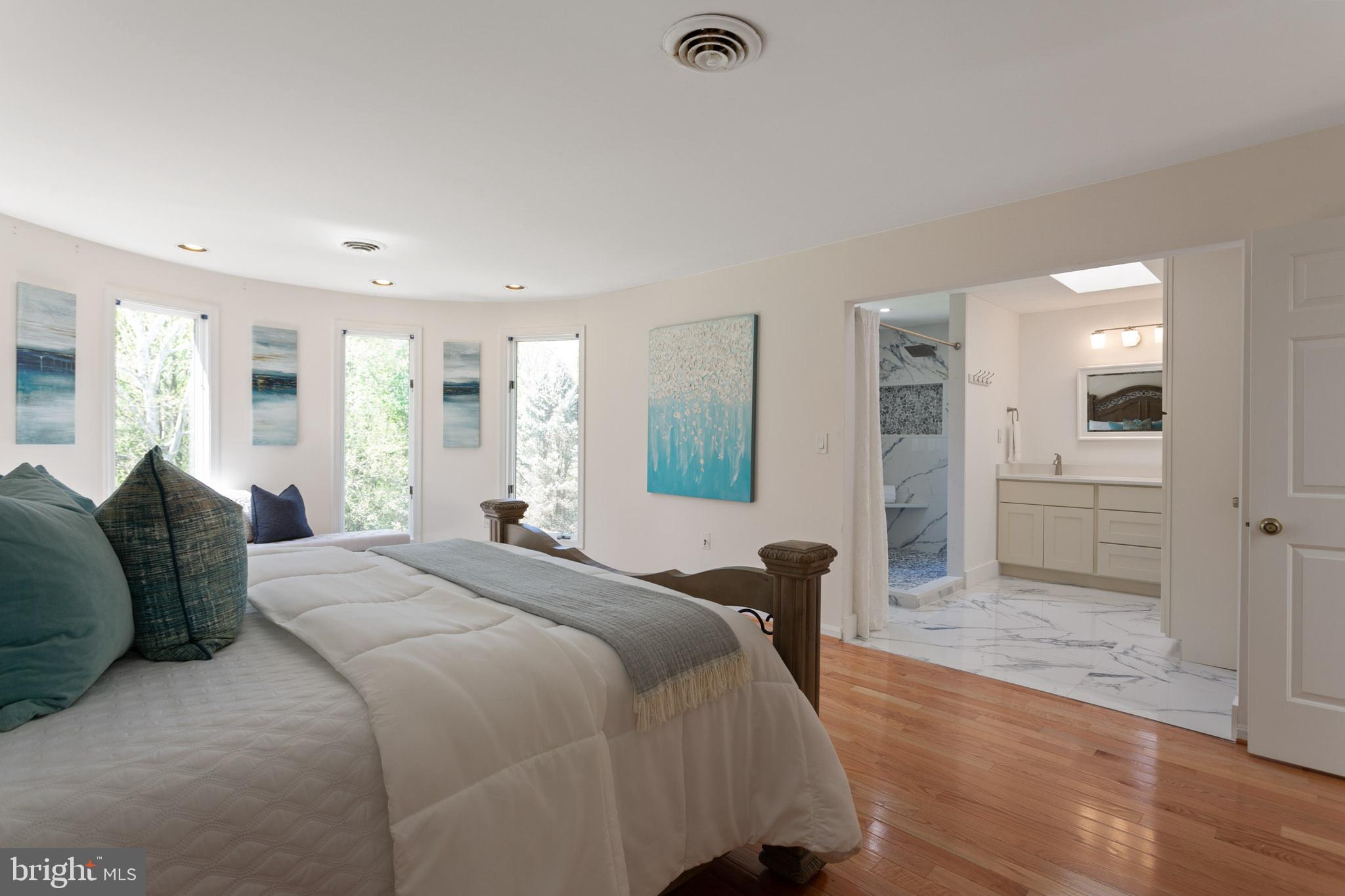 WINDMILL FARM - Residential