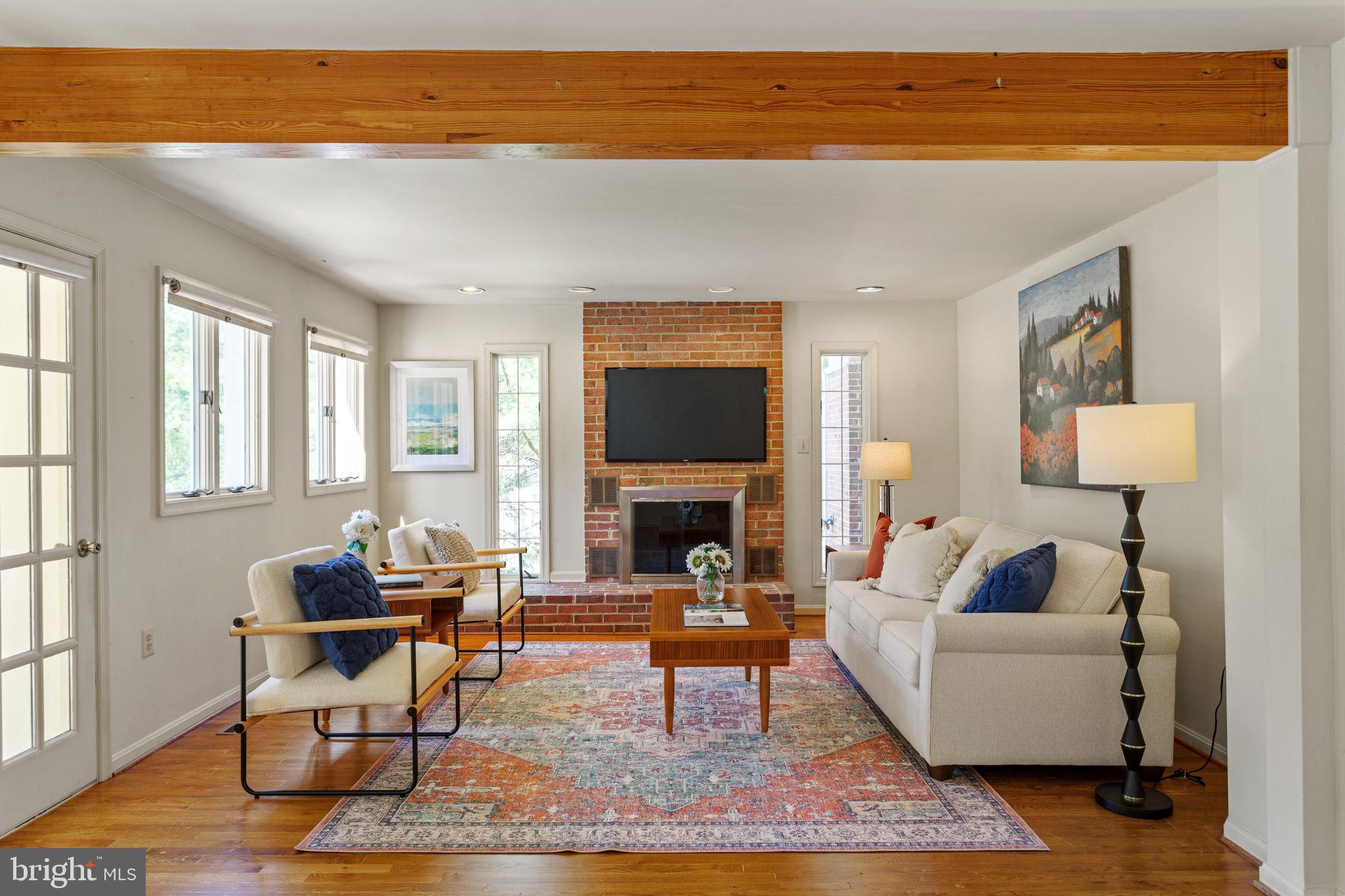 WINDMILL FARM - Residential