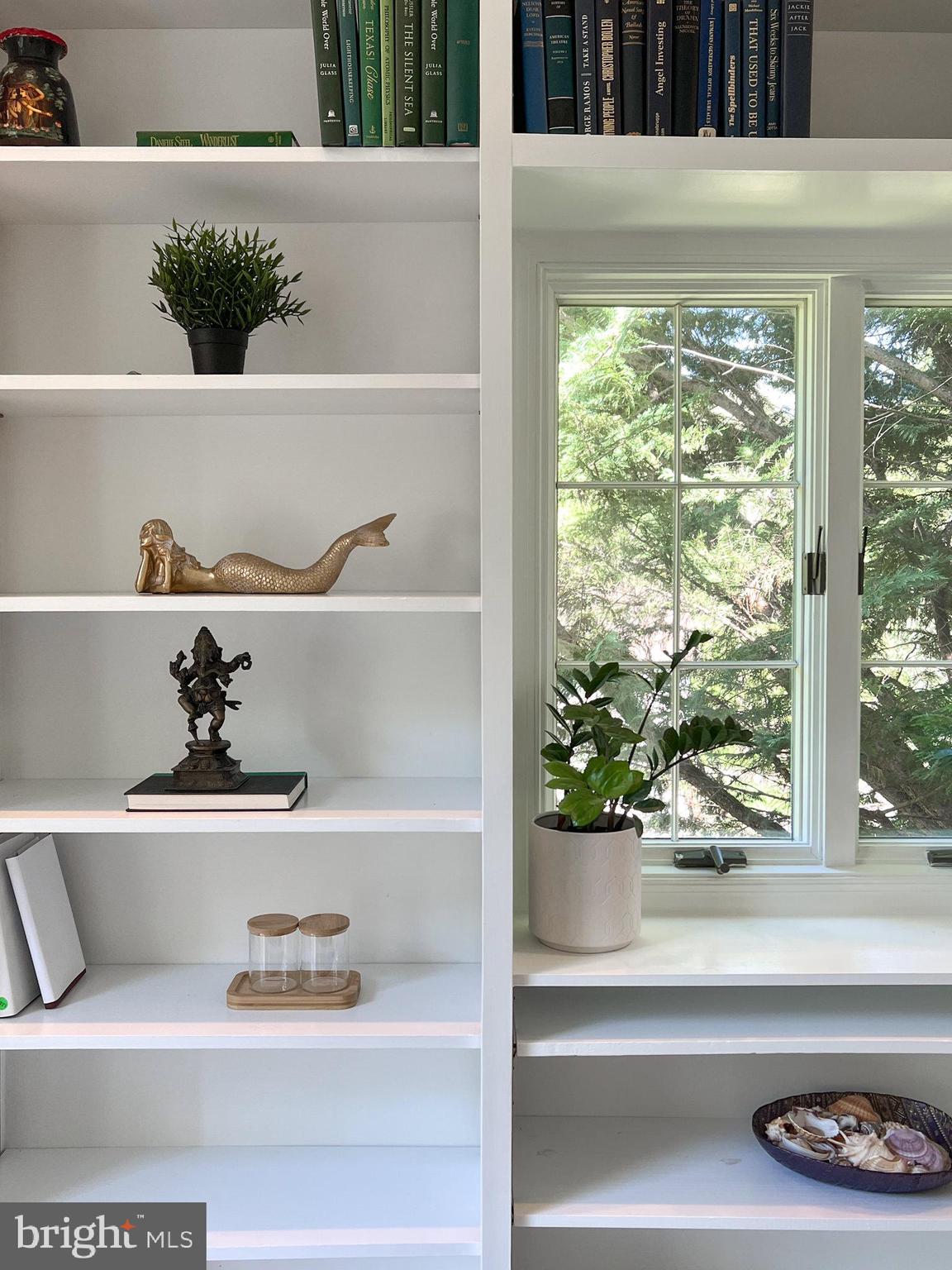 WINDMILL FARM - Residential