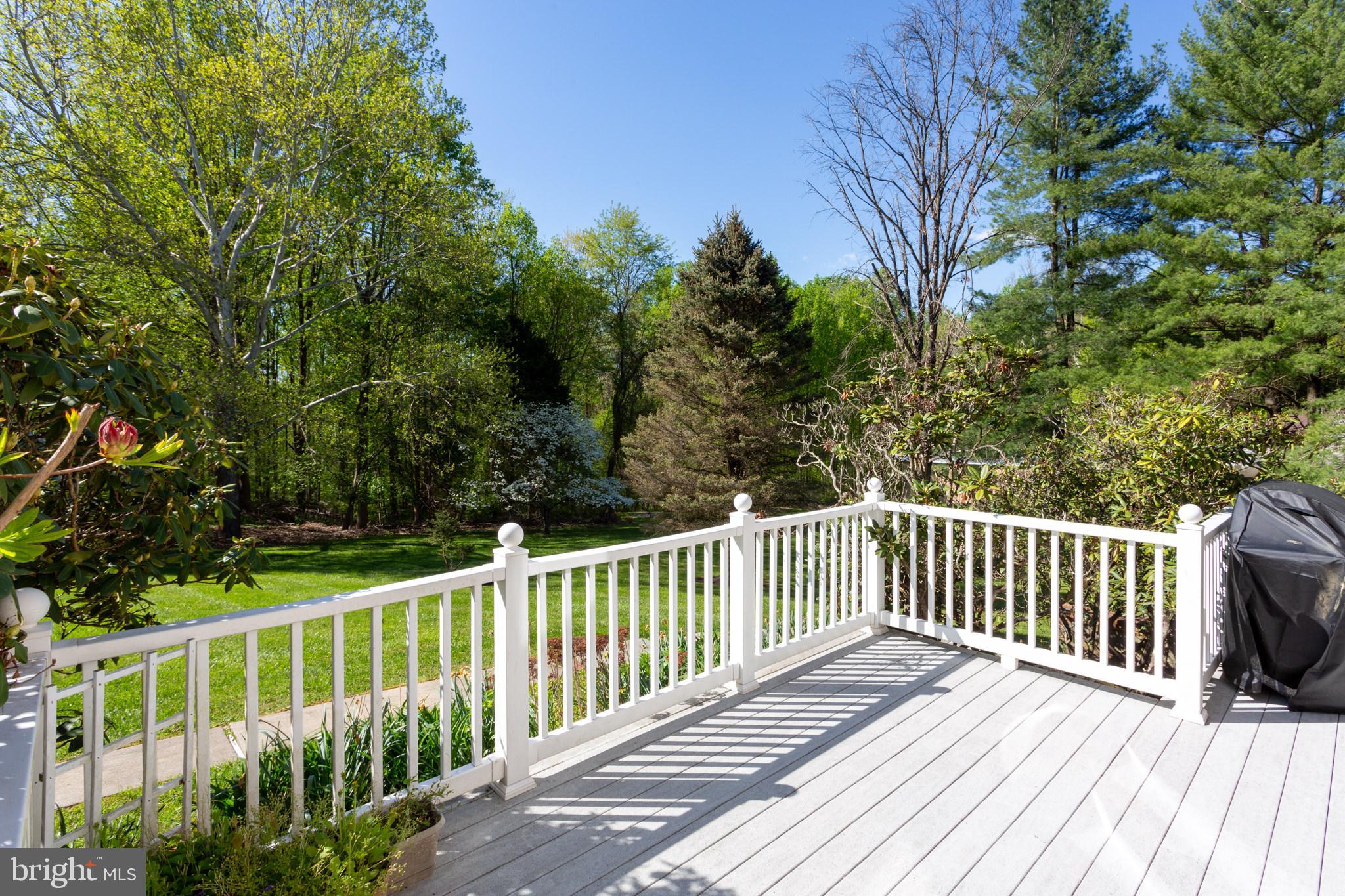 WINDMILL FARM - Residential