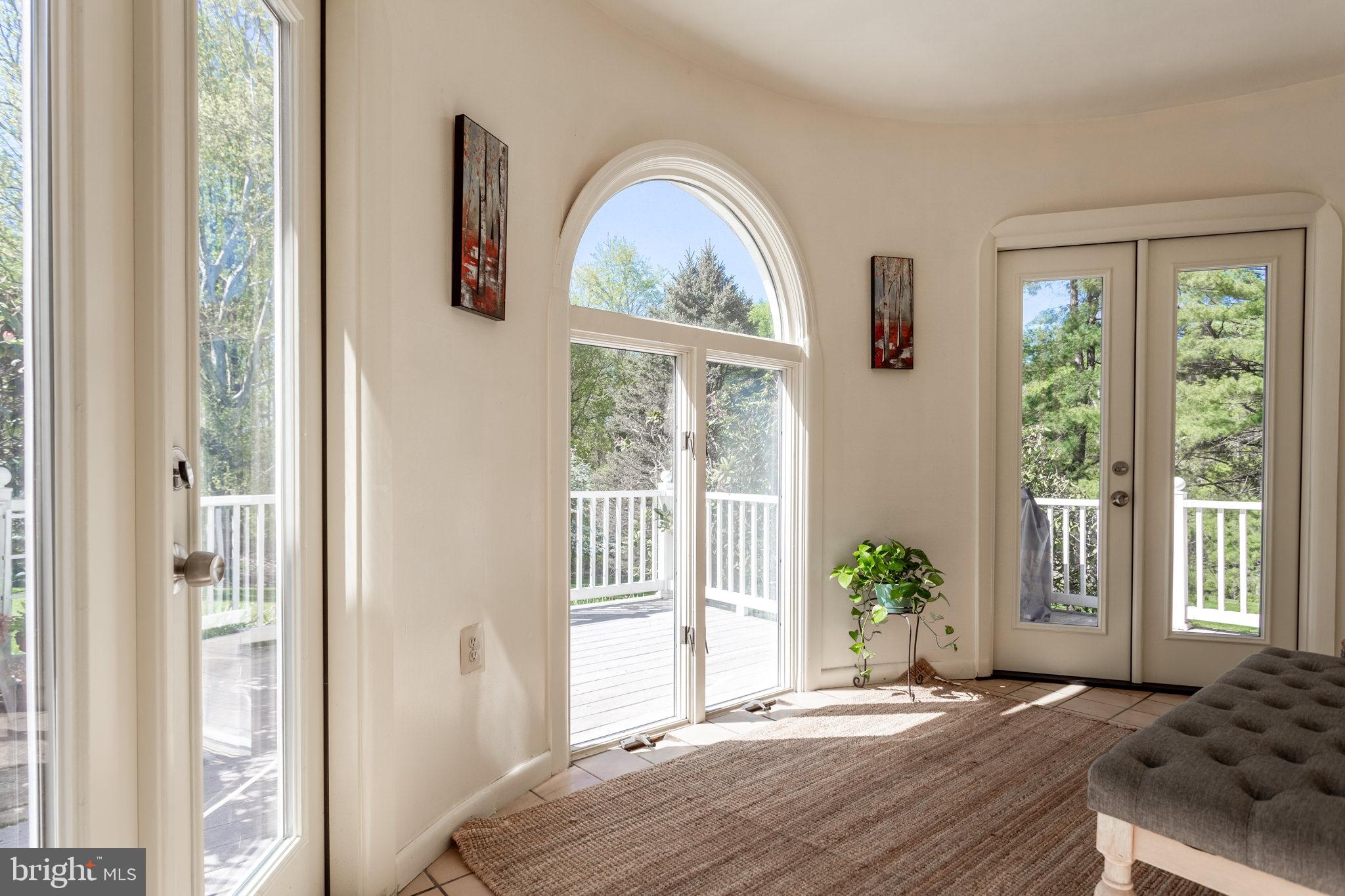 WINDMILL FARM - Residential