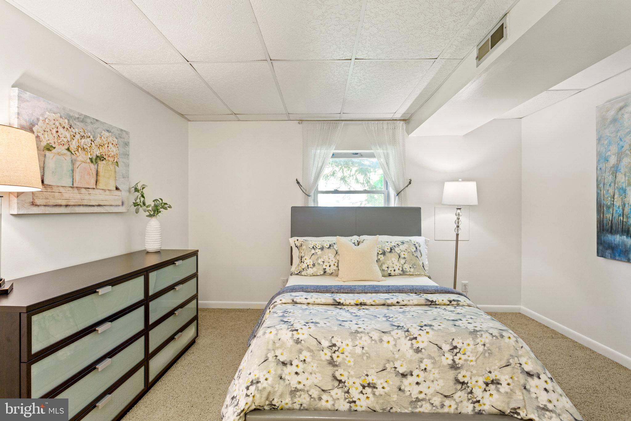 WINDMILL FARM - Residential