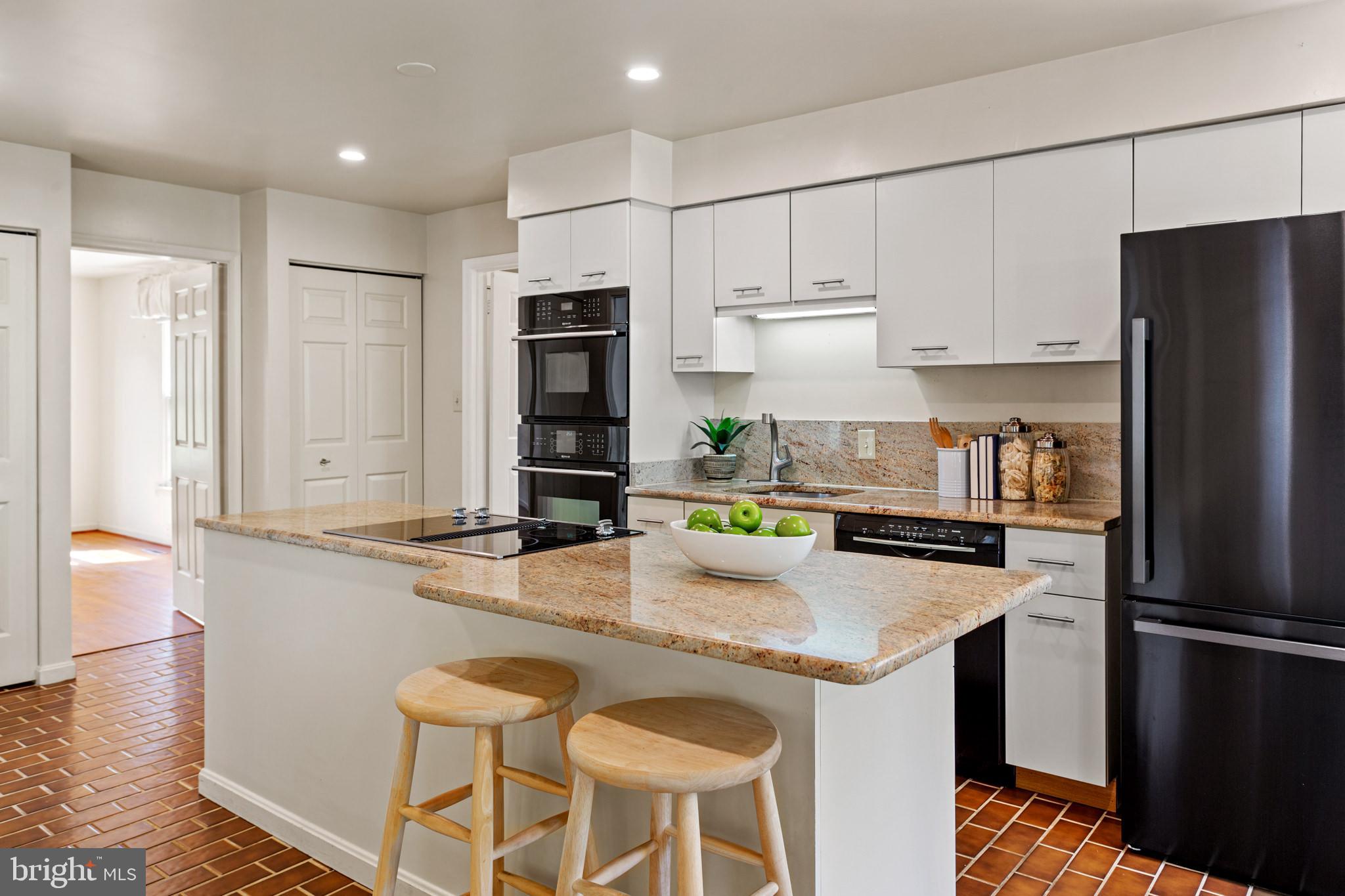 WINDMILL FARM - Residential