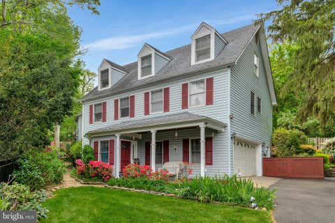 Photo of 2812 Rosemary Lane, FALLS CHURCH, VA 22042 (MLS # VAFX2312286)