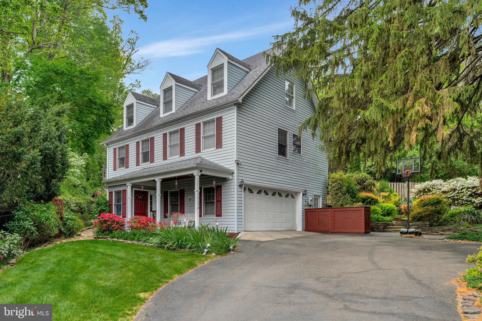 2812 ROSEMARY LANE