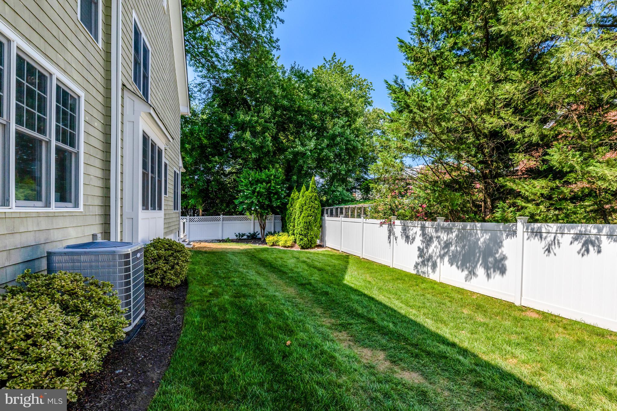 WEST MC LEAN - Residential