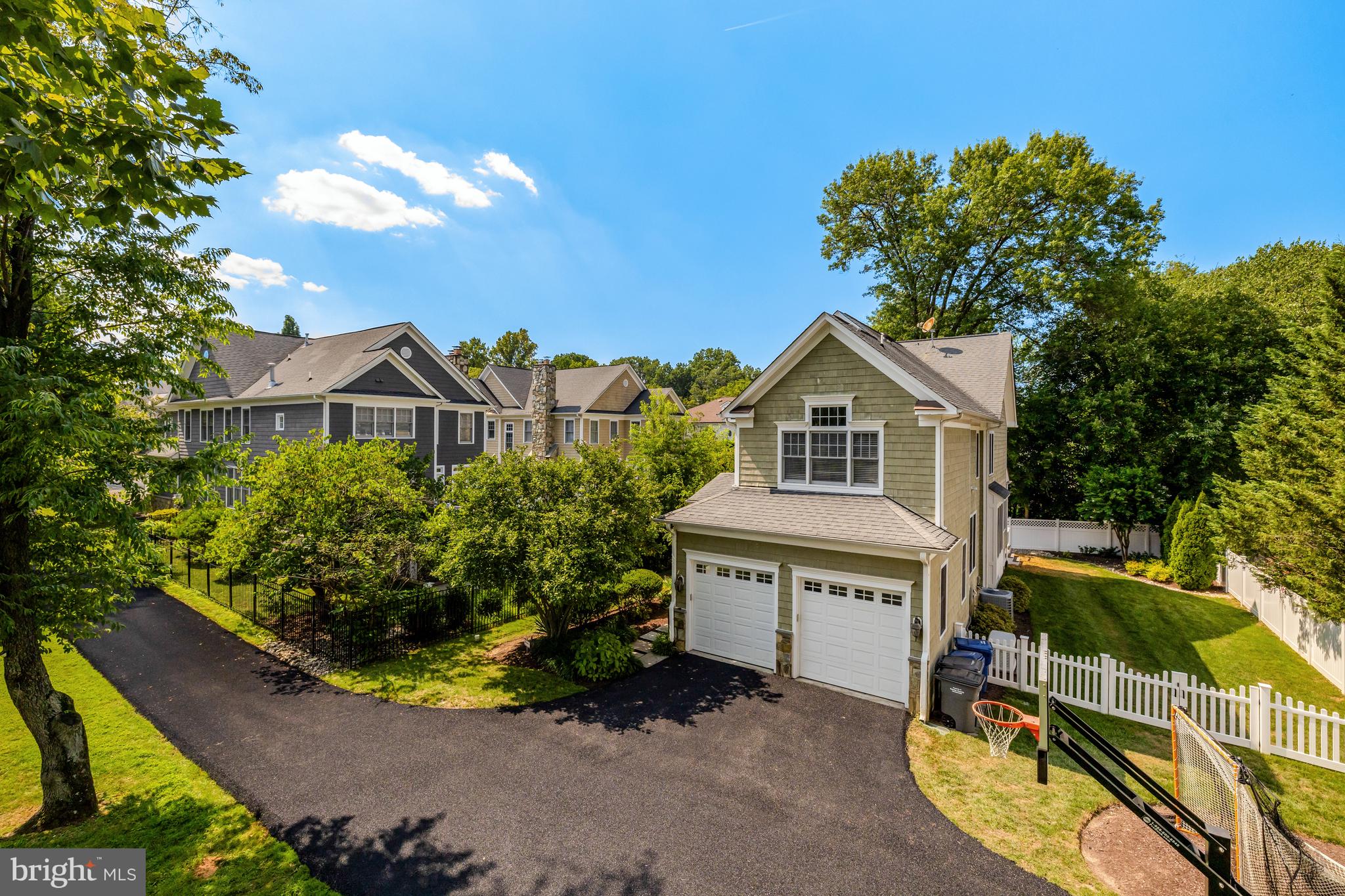 WEST MC LEAN - Residential