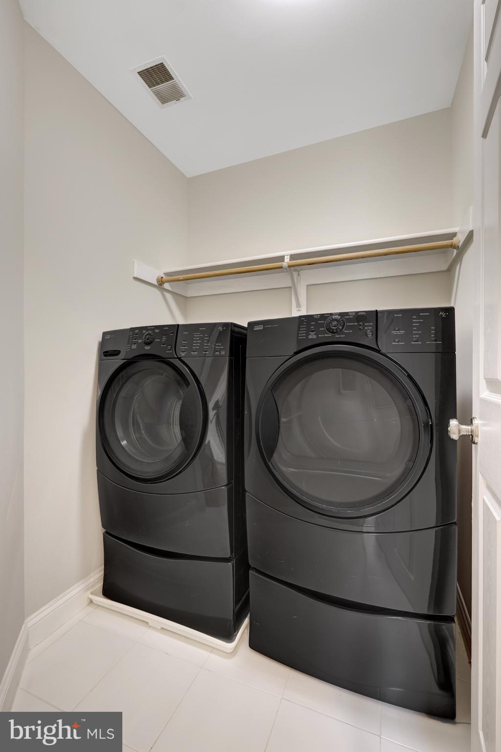 WEST MC LEAN - Residential